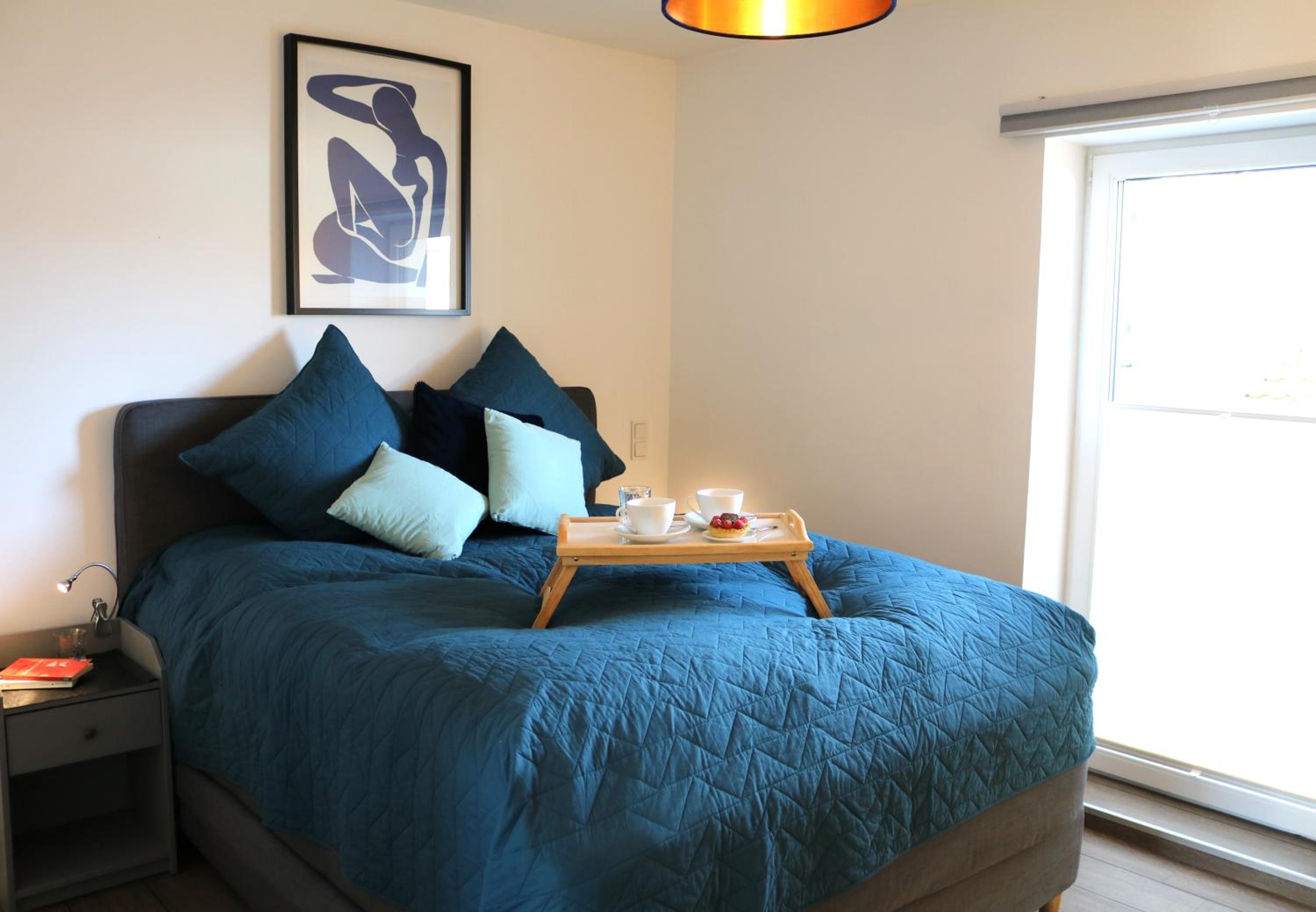Apartment with Terrace - Photo 11