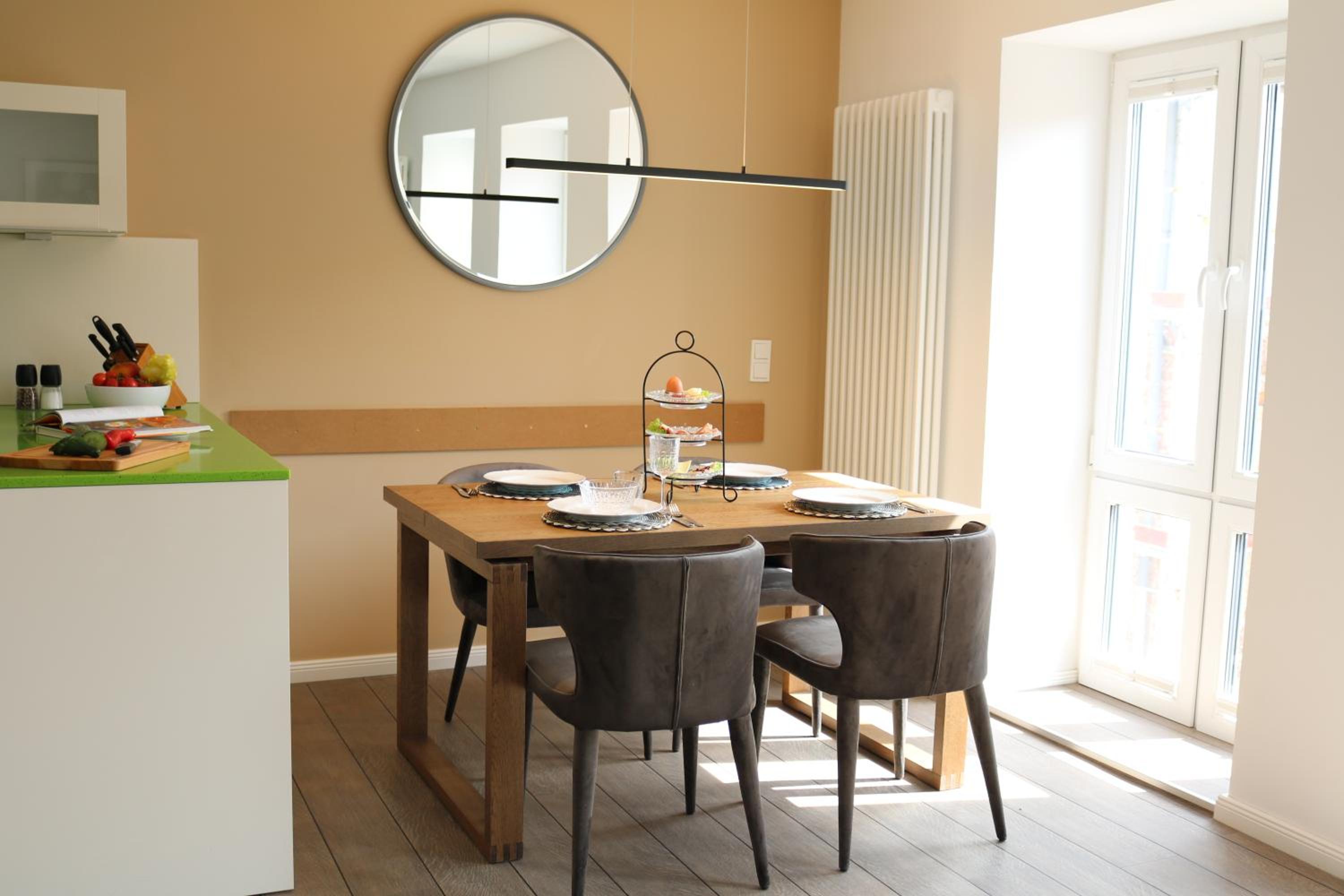 Apartment with Terrace - Photo 5