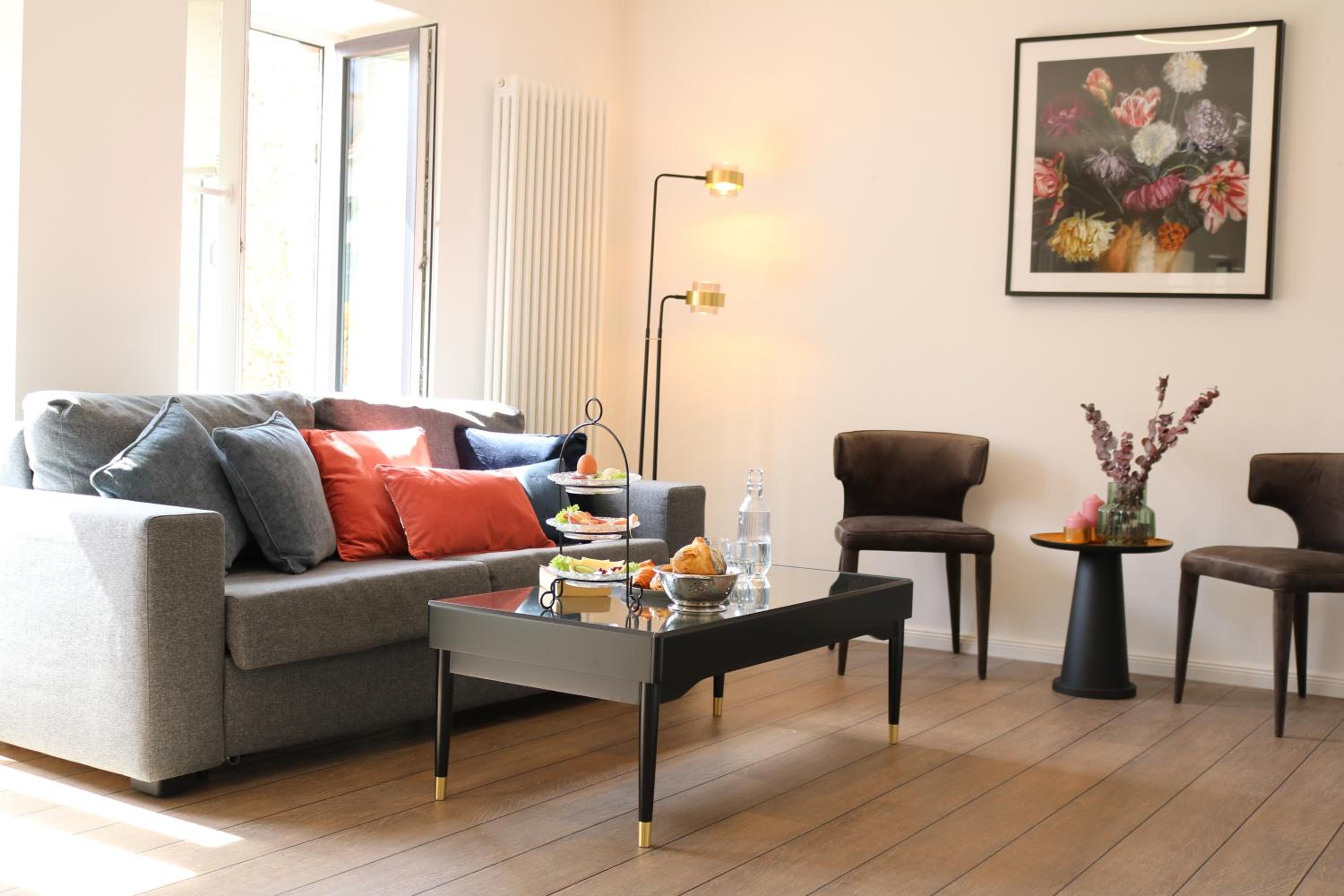 Apartment with Terrace - Photo 1