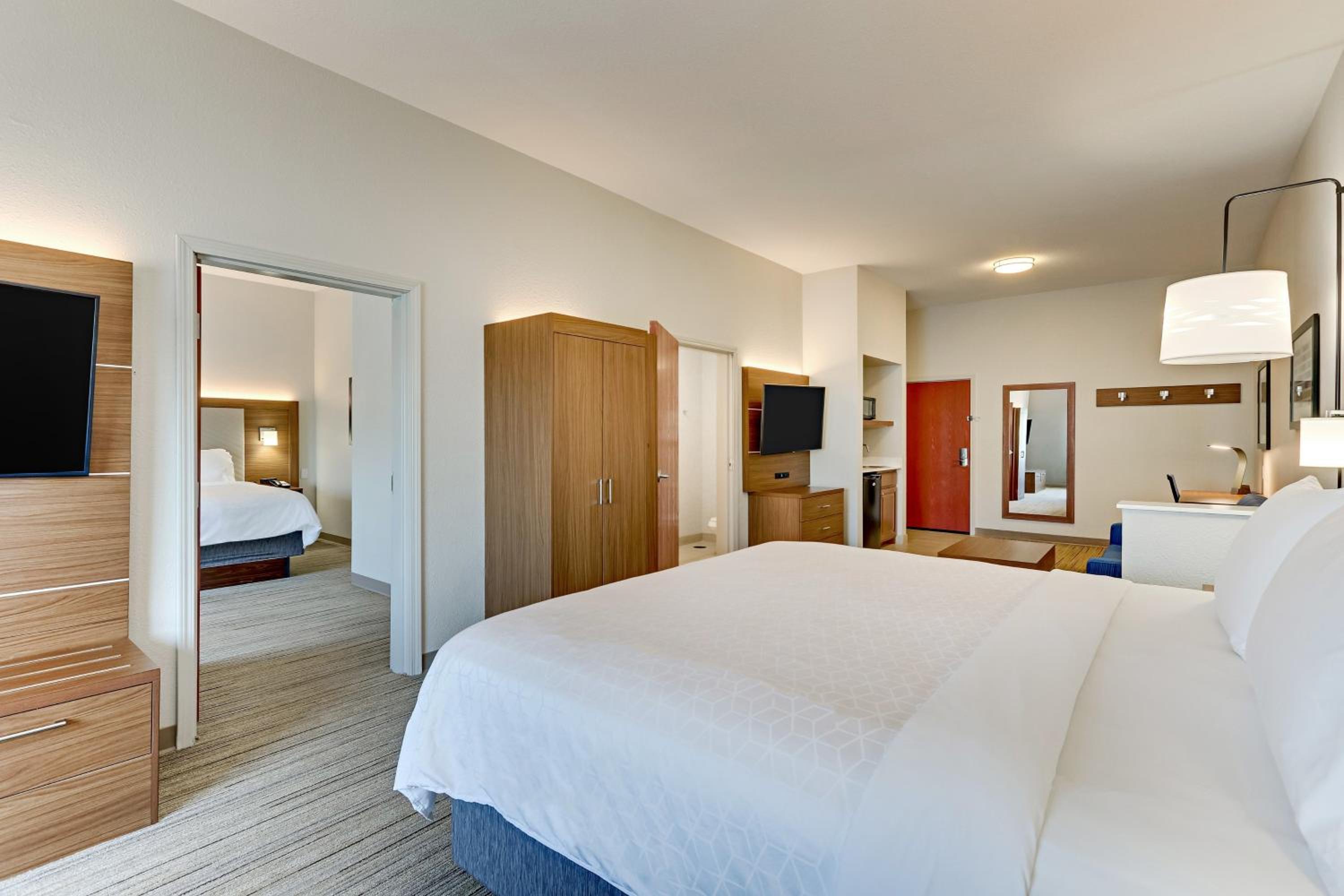 Holiday Inn Express Hotel and Suites Weatherford by IHG