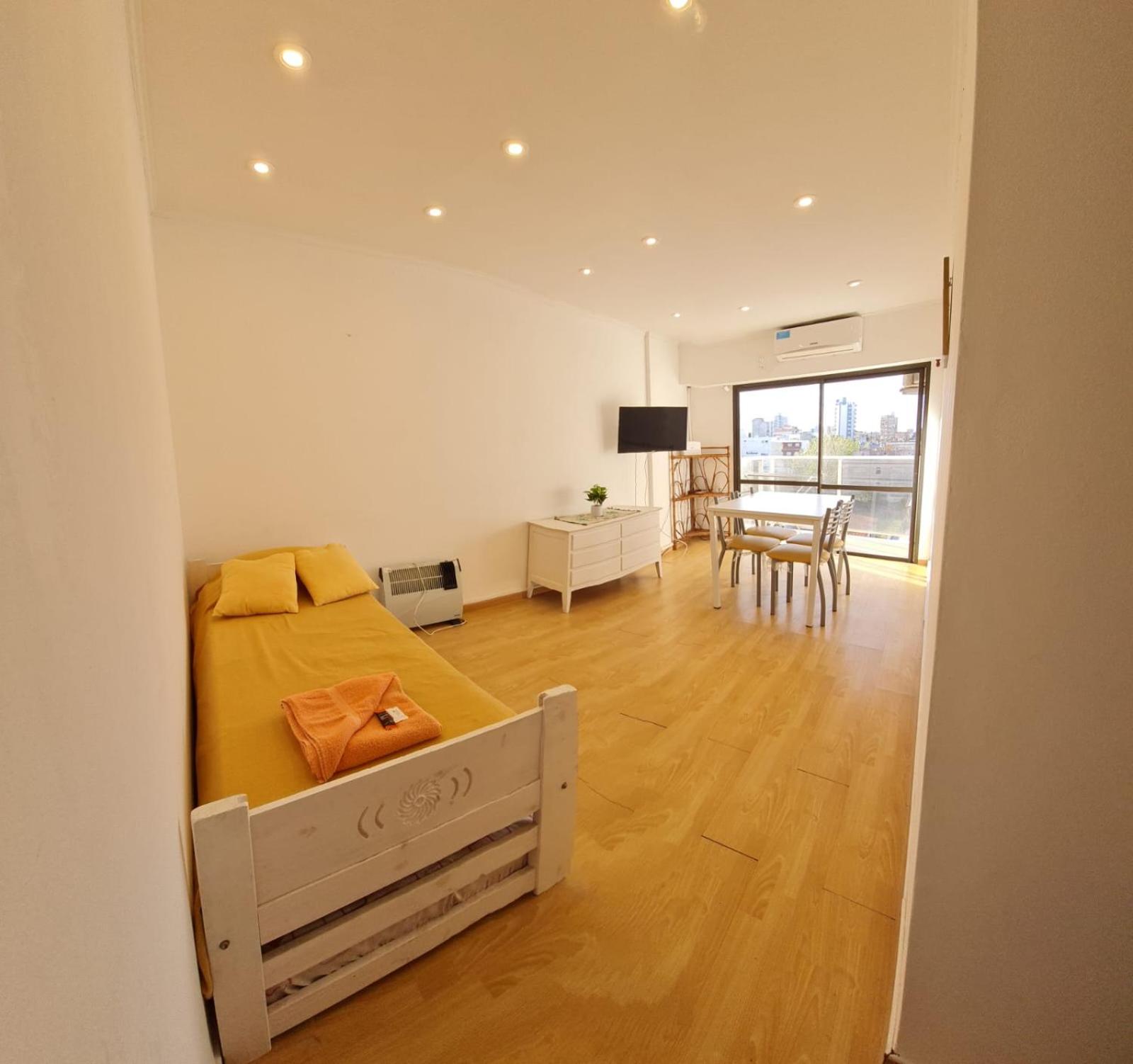 Apartment photo 2