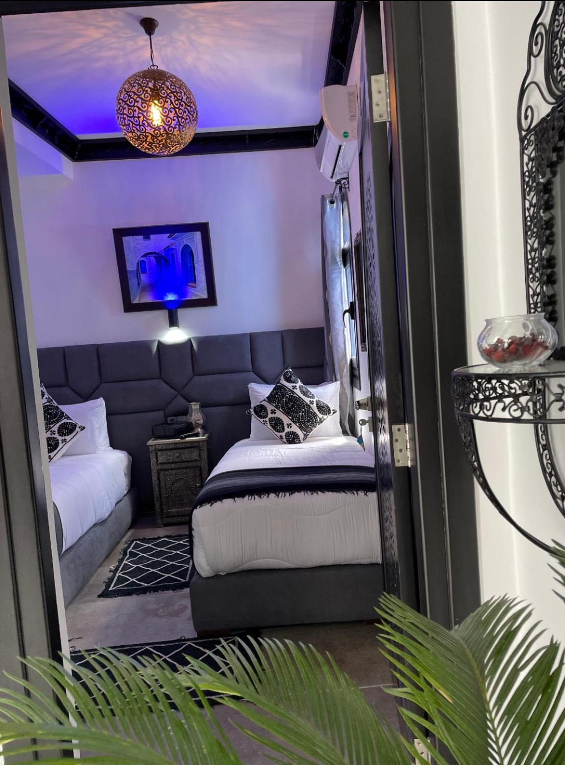 Standard Double or Twin Room - Photo 4