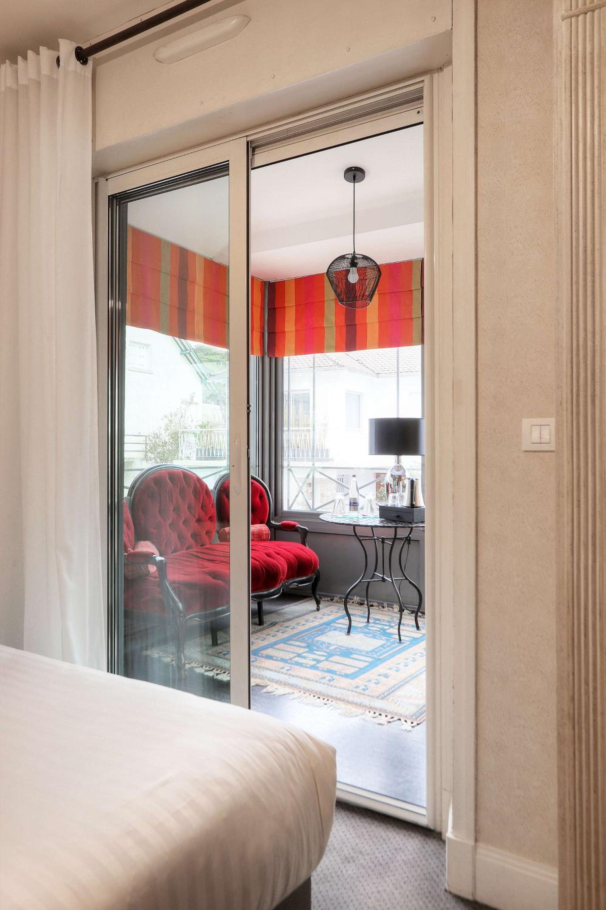 Classic Double Room - Photo 15
