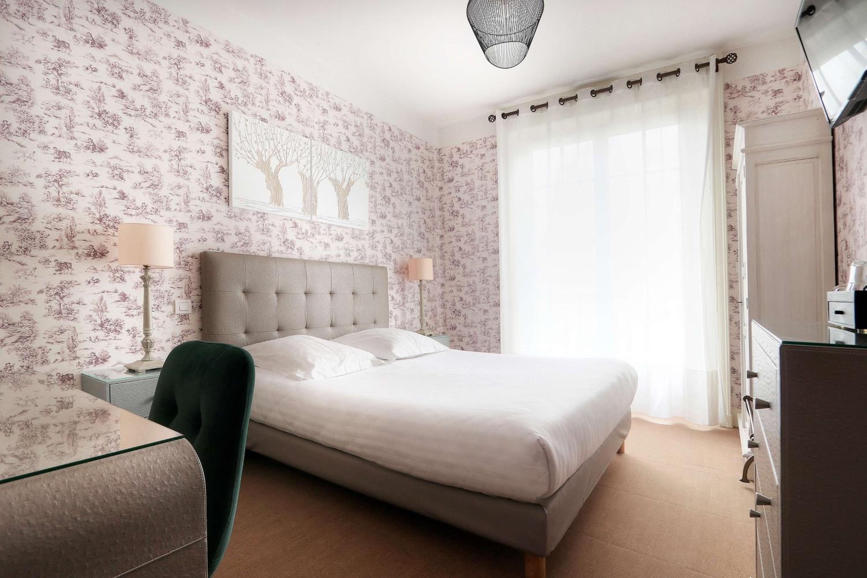 Classic Double Room - Photo 18