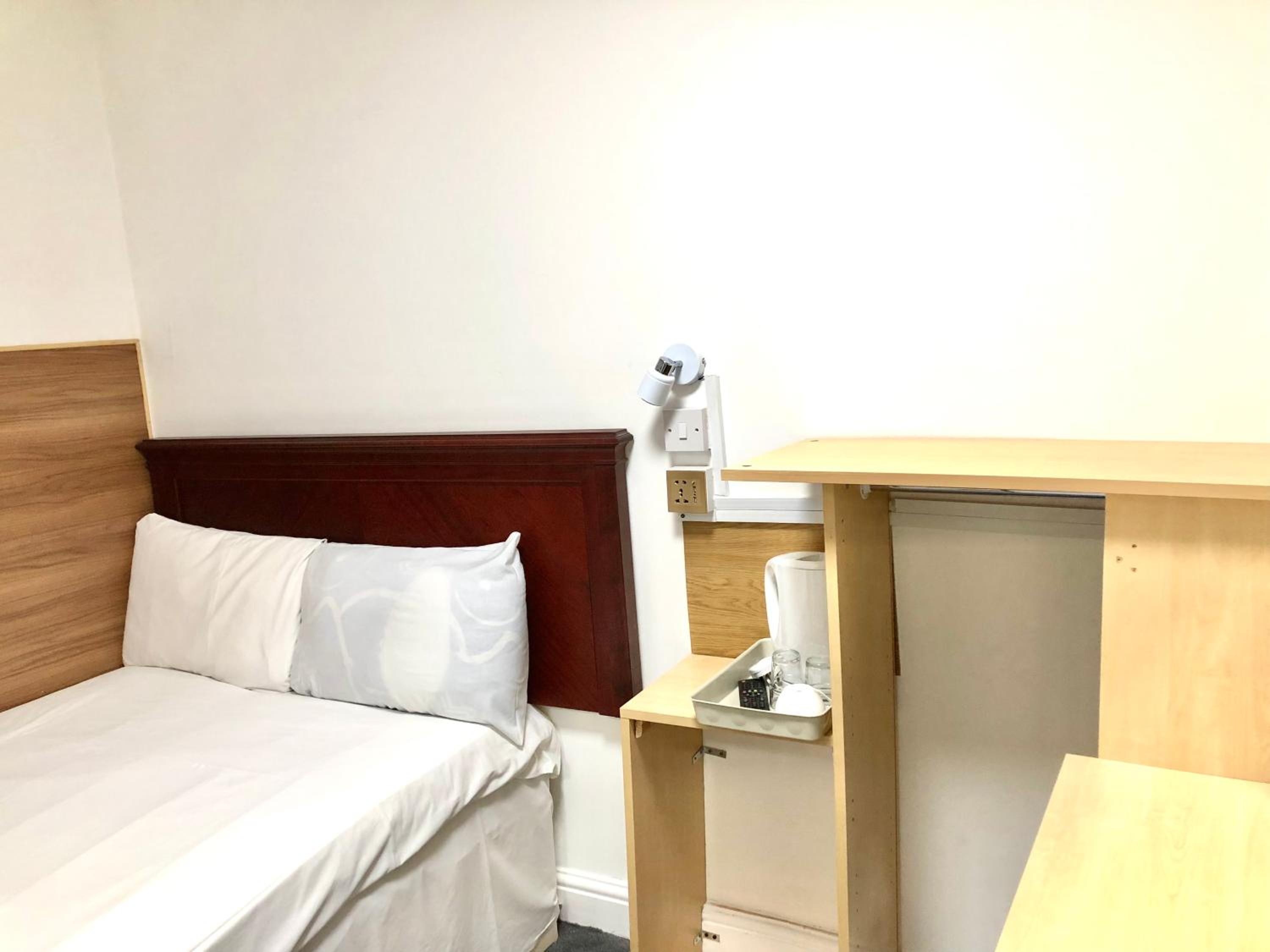 Budget Double Room photo 1