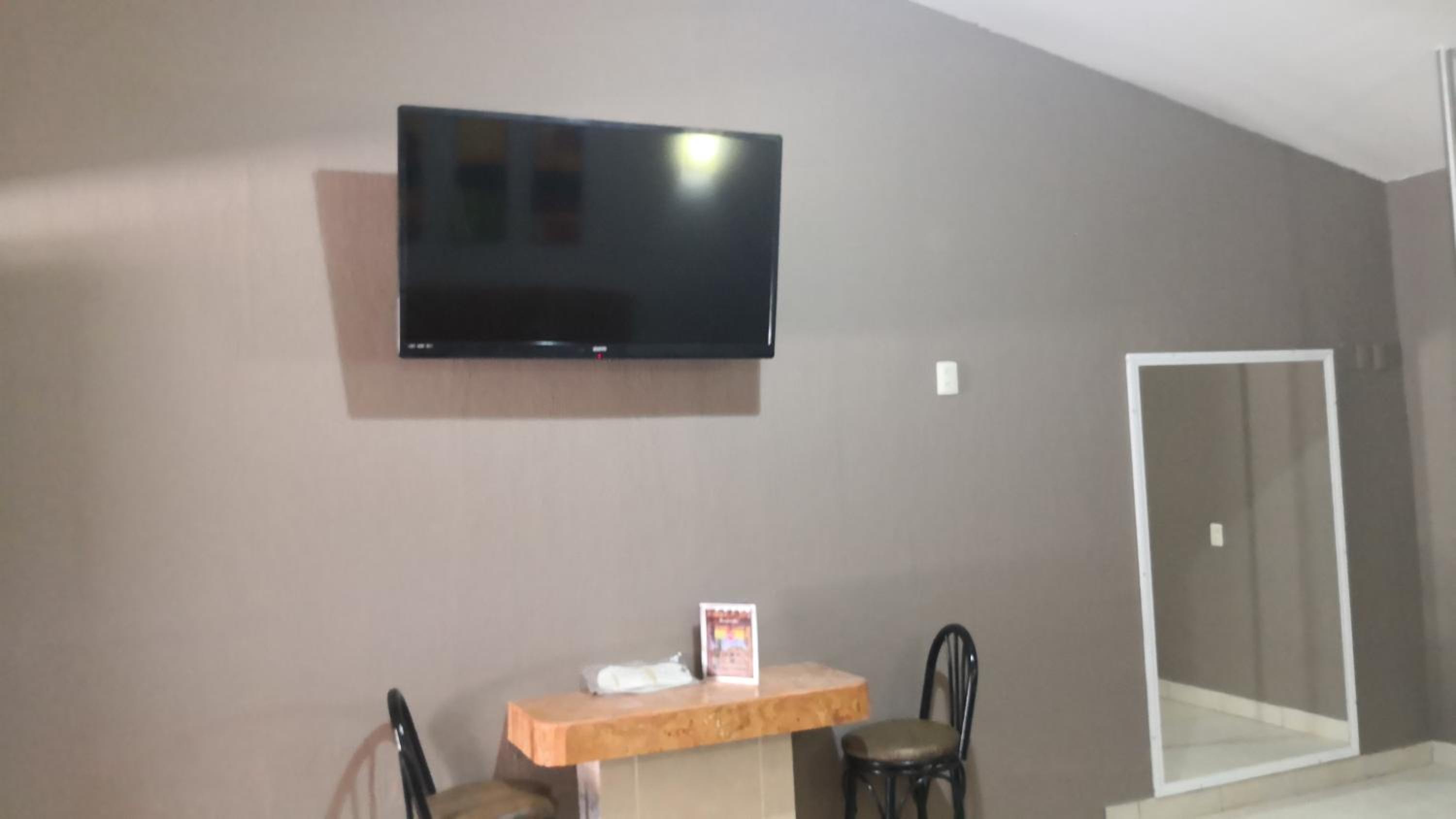 Deluxe Suite photo 1