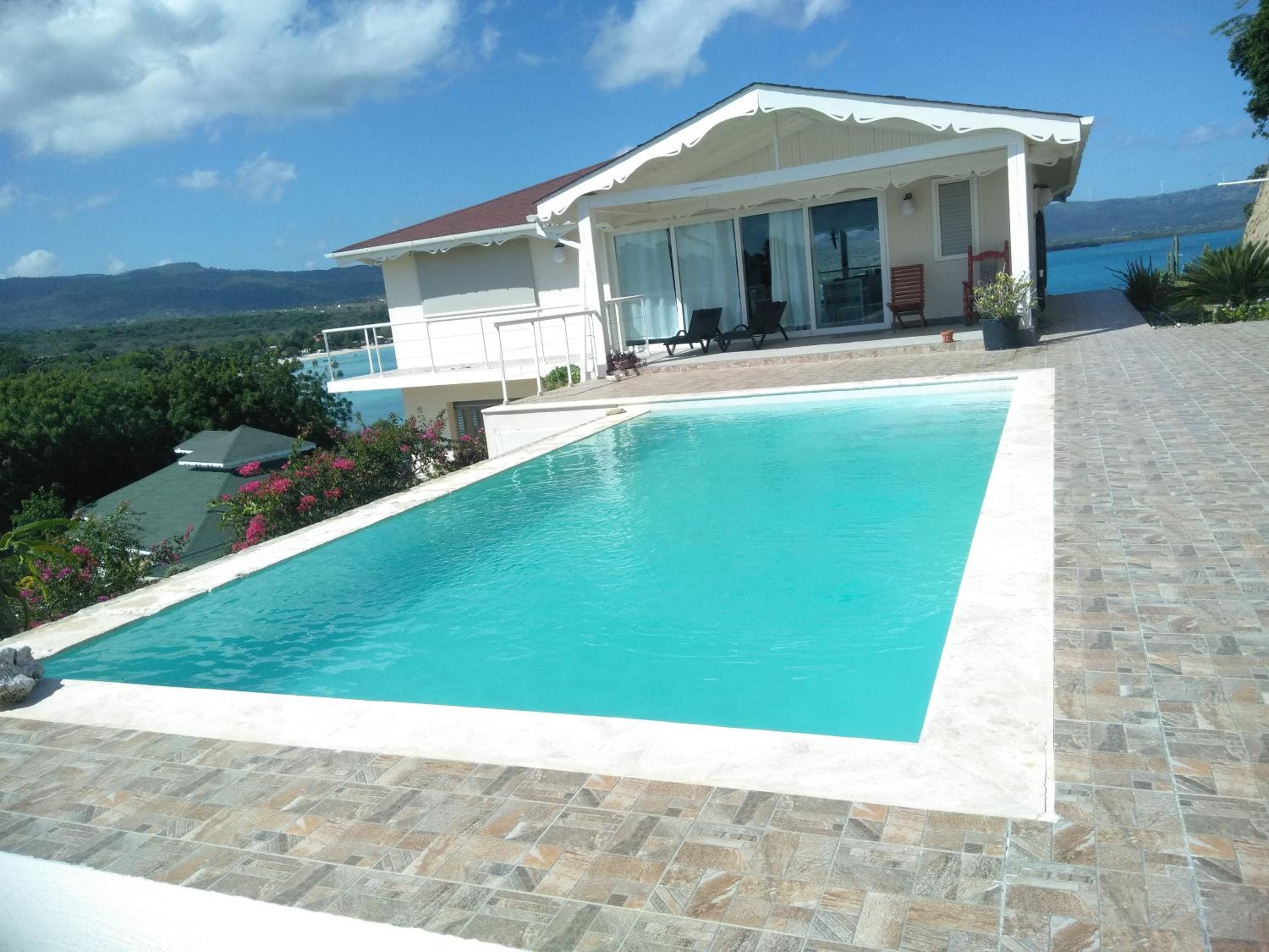 Villa With Sea View photo 2