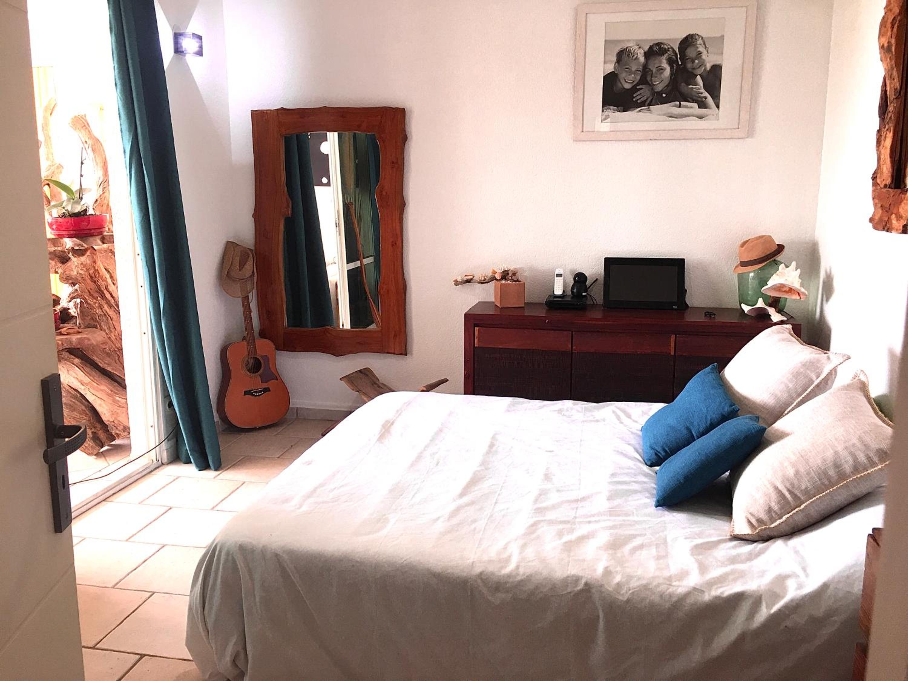 Two-Bedroom House photo 2