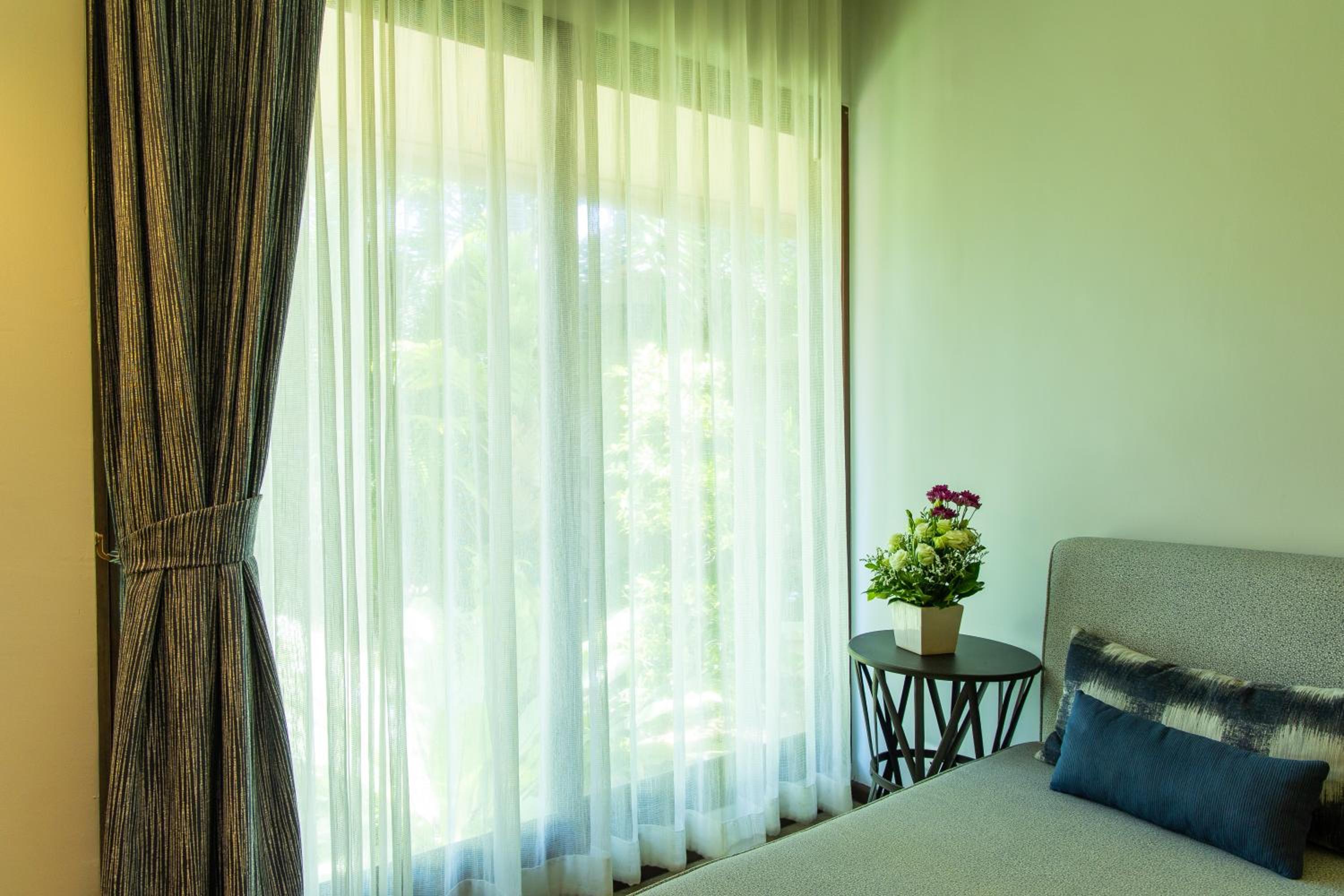 Villa with Garden View - Photo 11