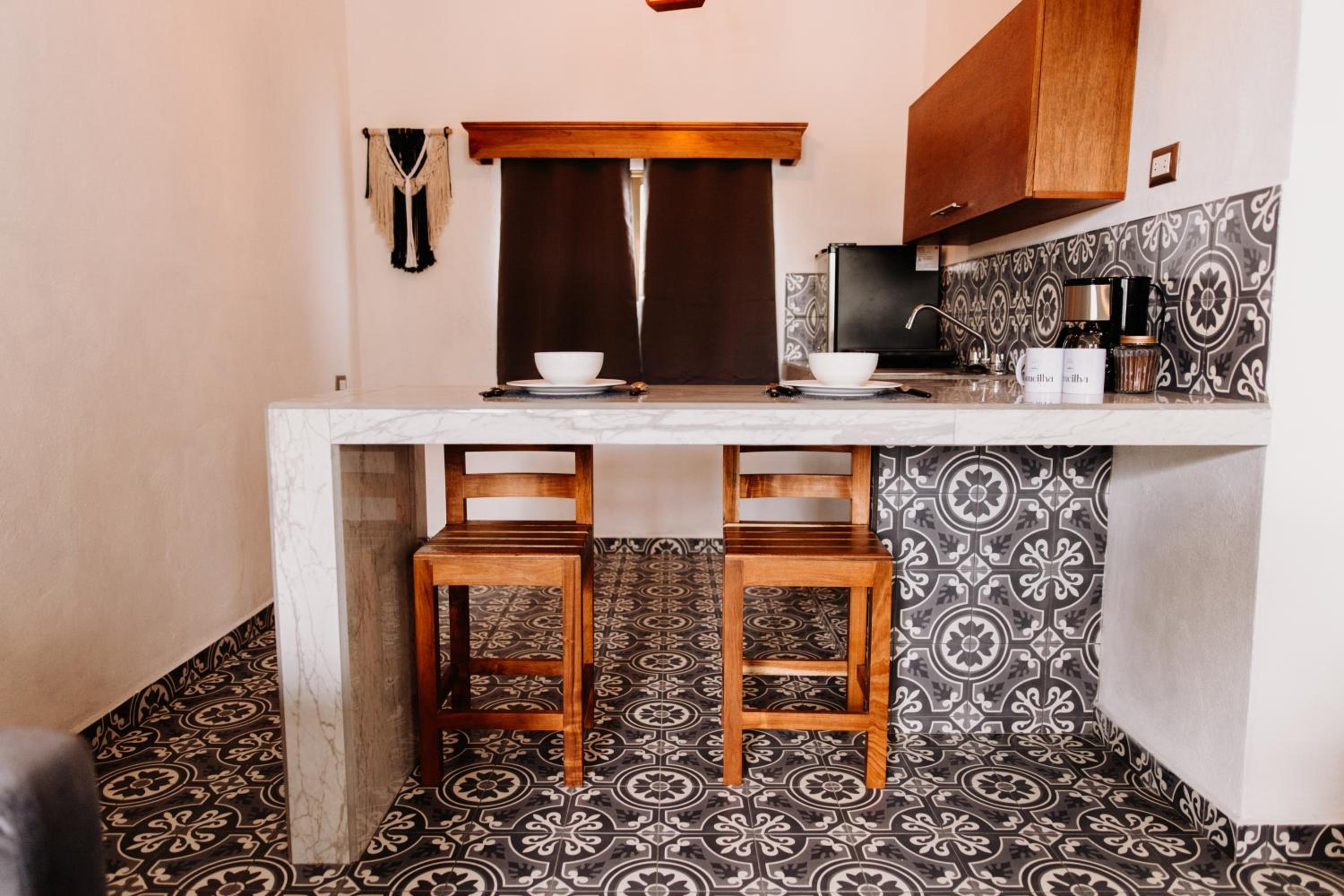 Studio Apartment photo 3
