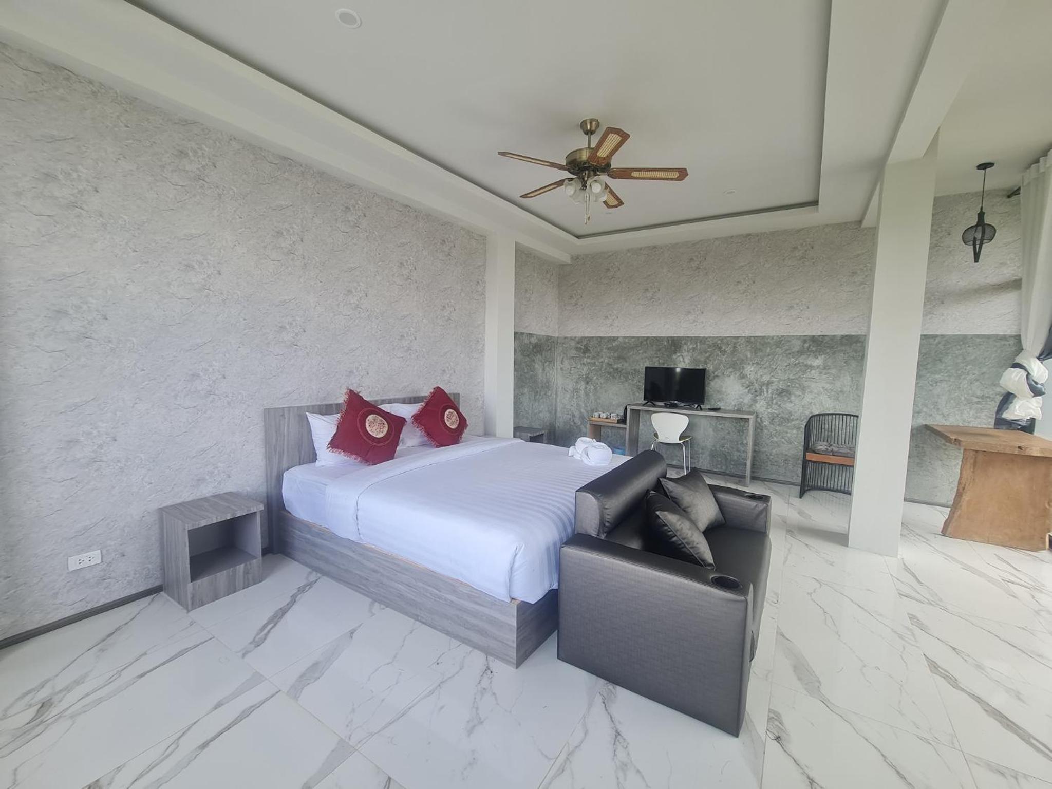 Family Room with Bath - Photo 16