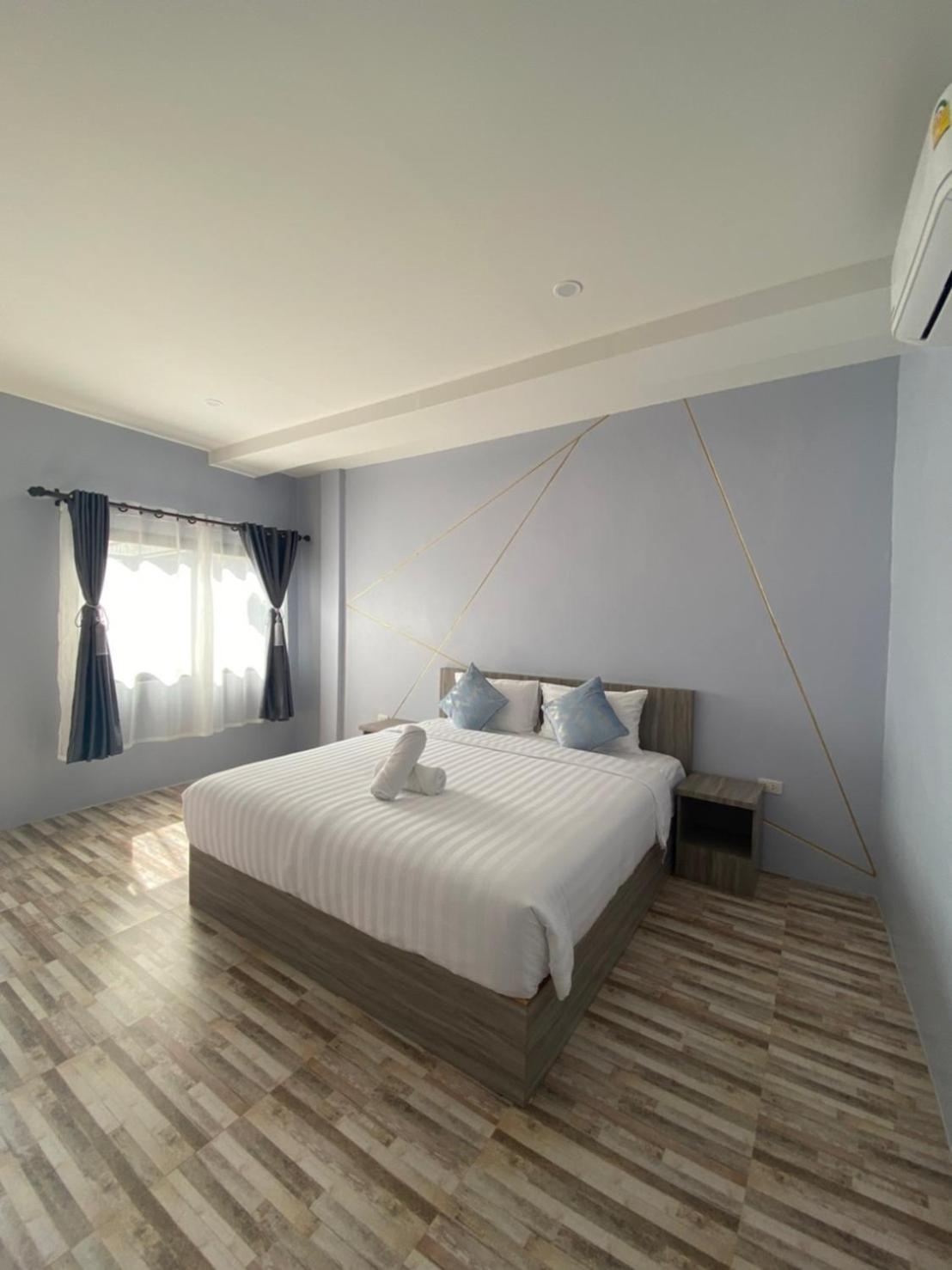 King Room with Mountain View - Photo 11