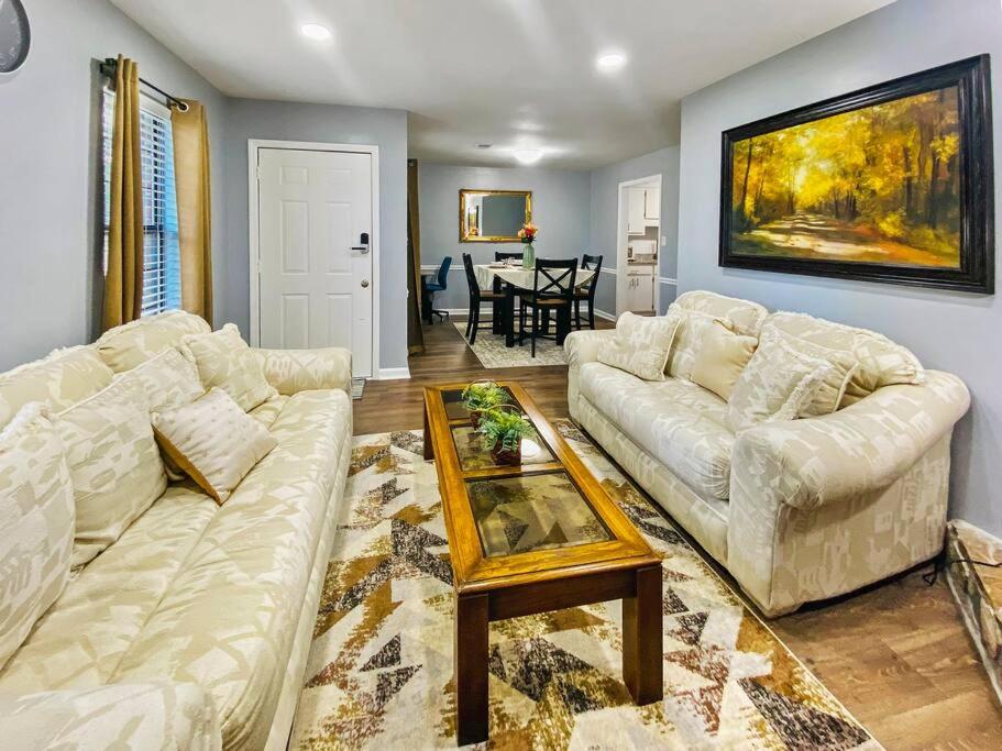Two-Bedroom House photo 2