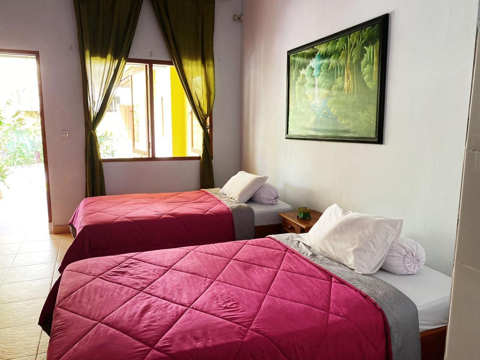 Standard Twin Room with Garden View