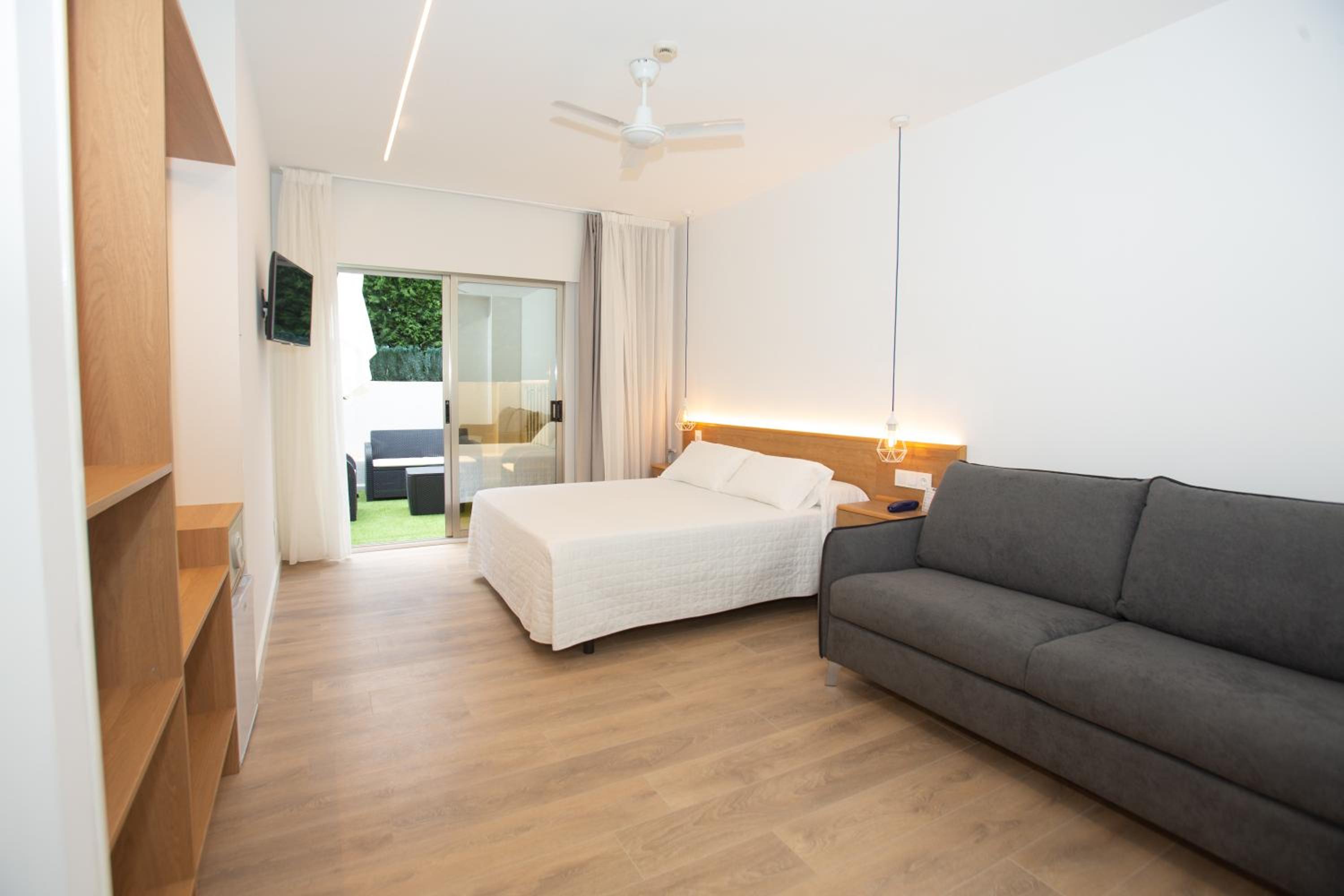 Habitación Familiar con Terraza