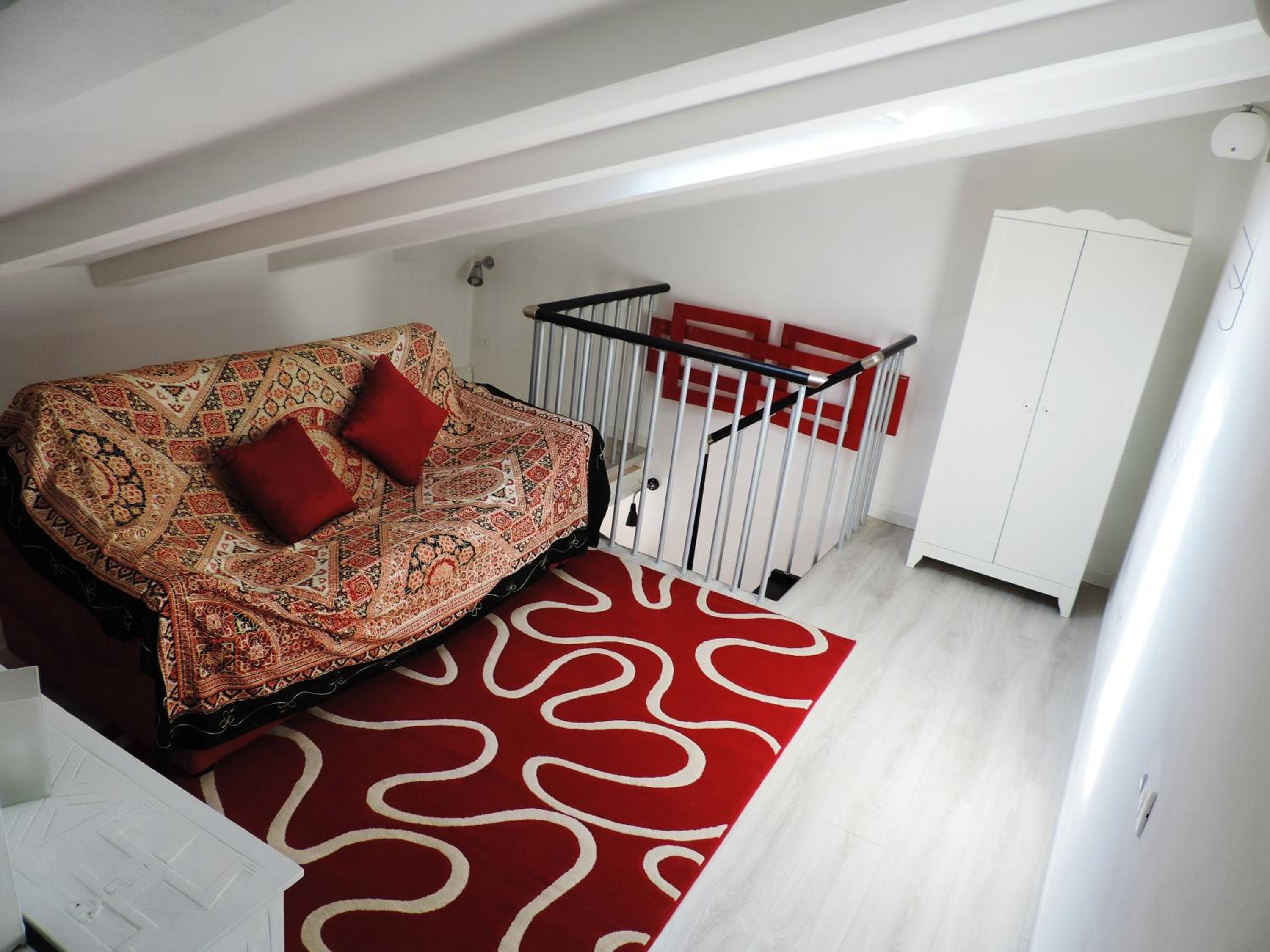Apartment - Split Level photo 1