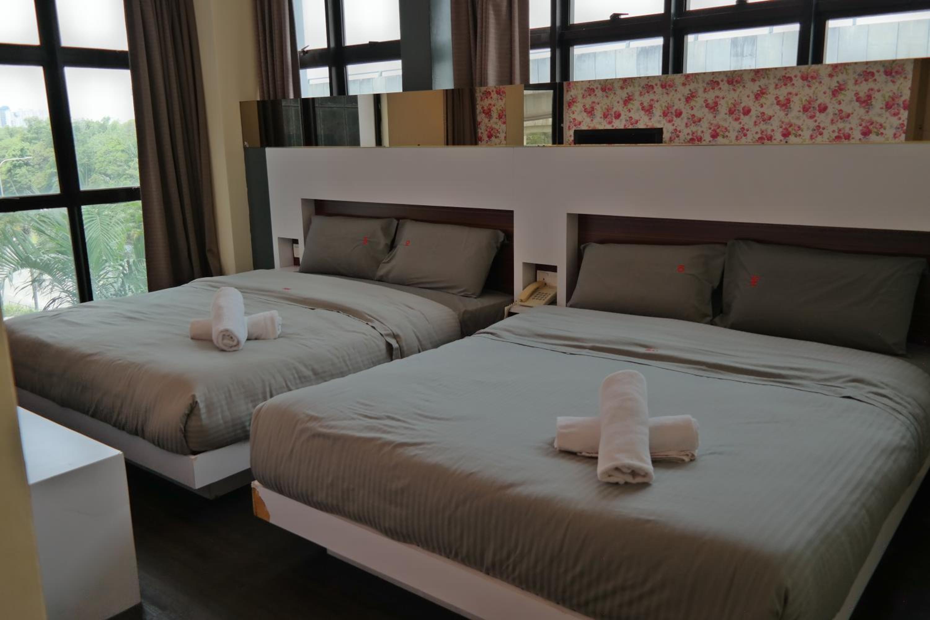 Deluxe Family Room - Photo 4