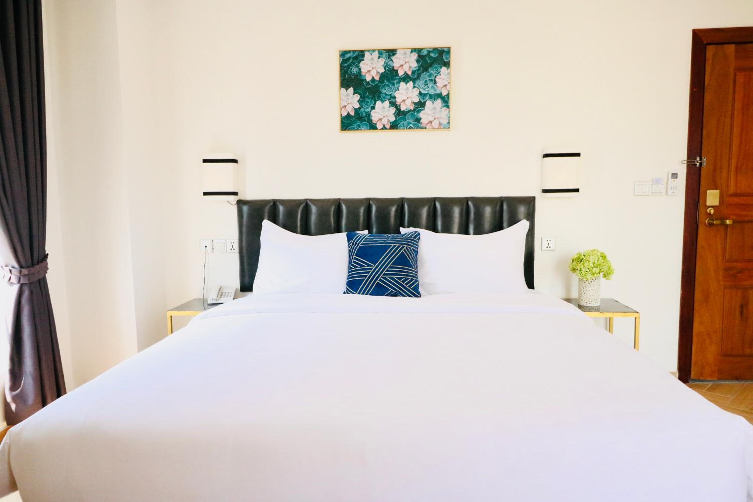 Luxury Suite - Photo 4