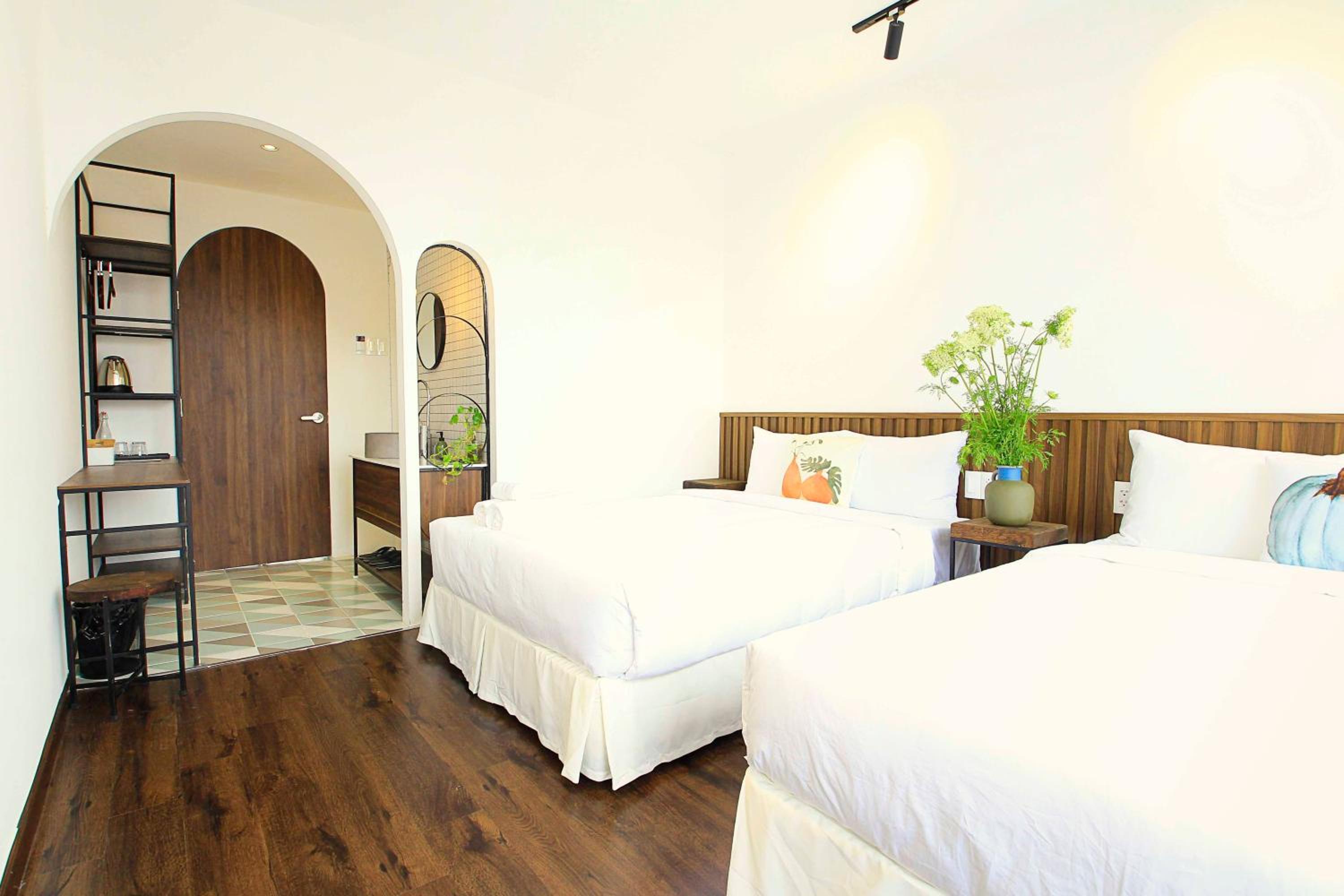 Quadruple Room with Balcony photo 2