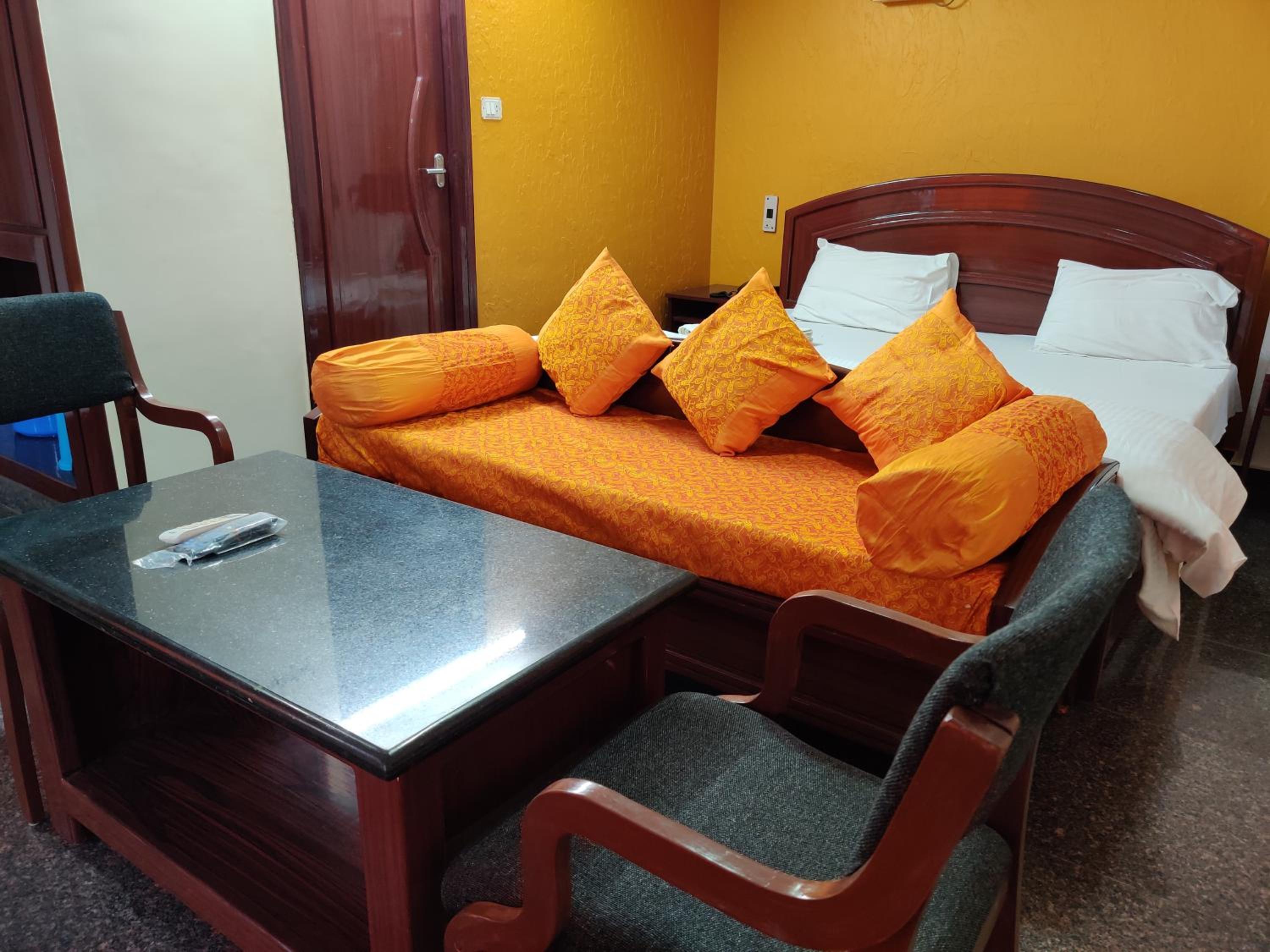 Comfort Triple Room