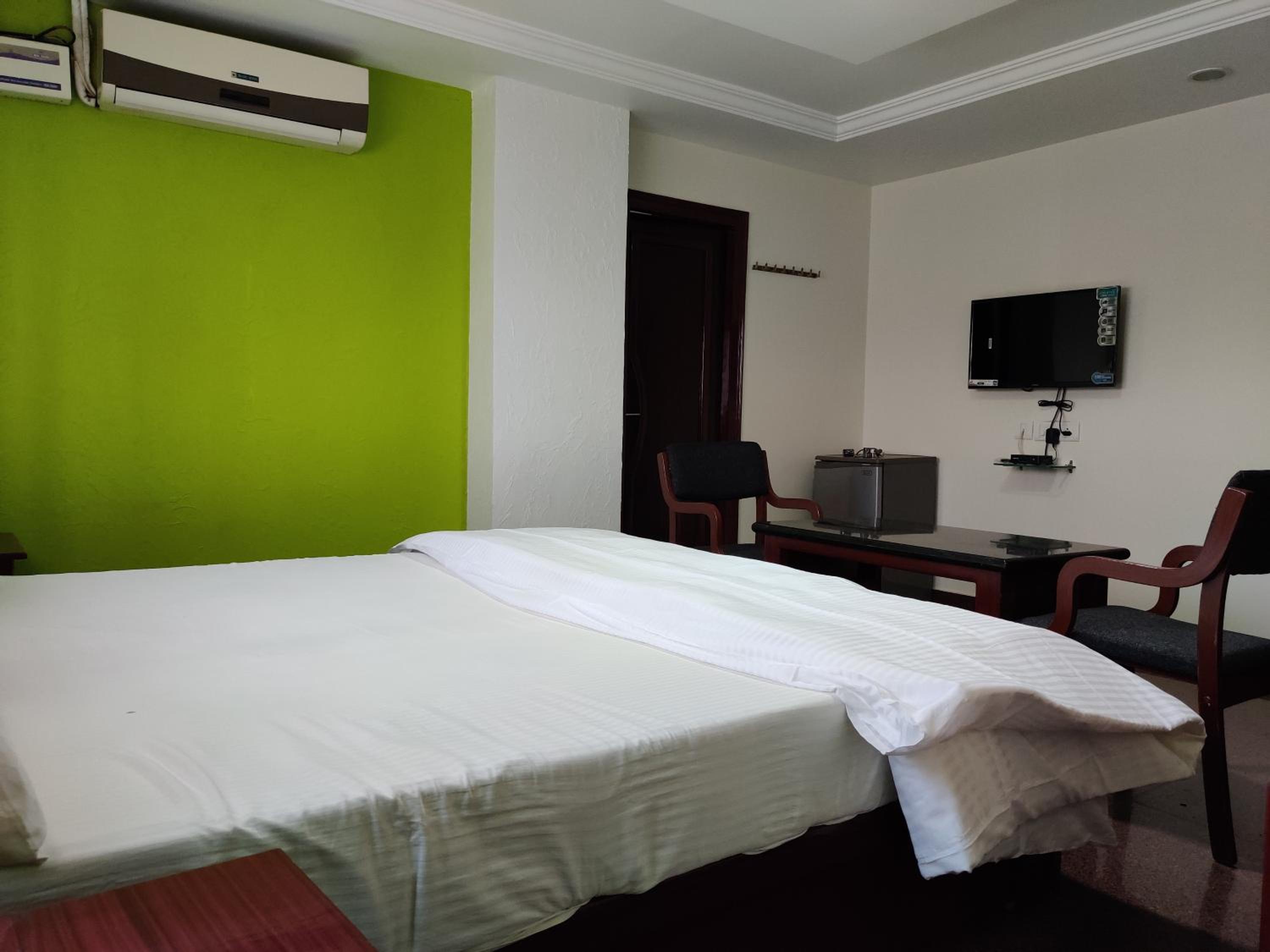 Double Or Twin Room With Private Bathroom
