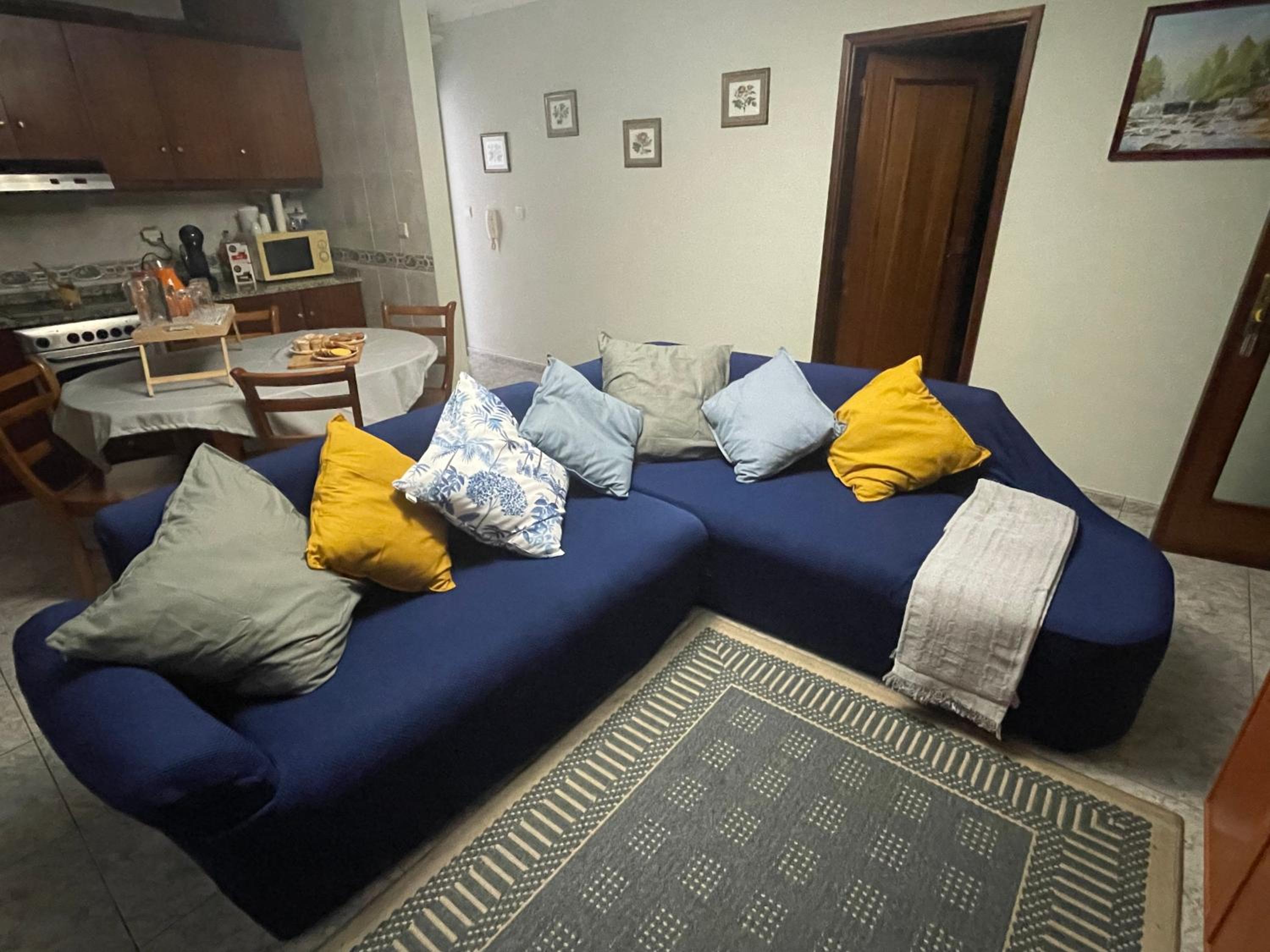 Three-Bedroom Apartment - Photo 11