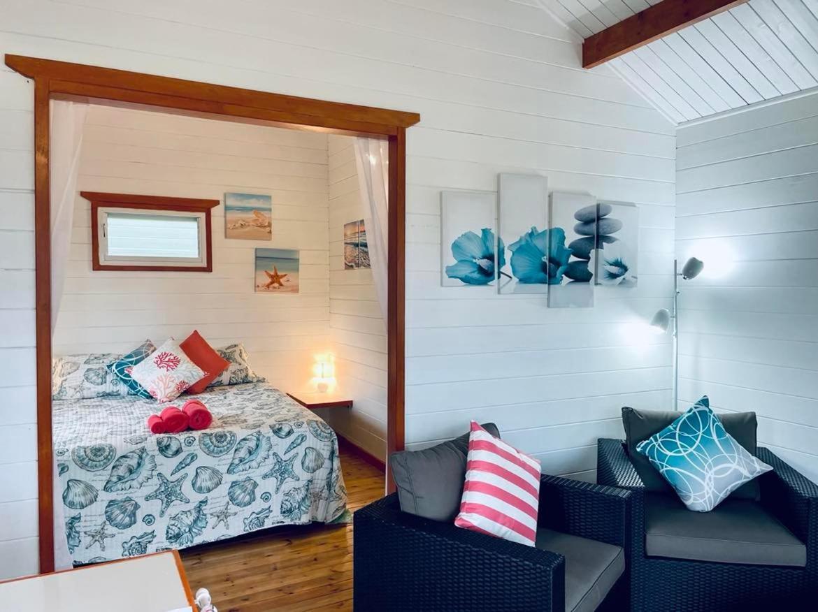 One-Bedroom House photo 1