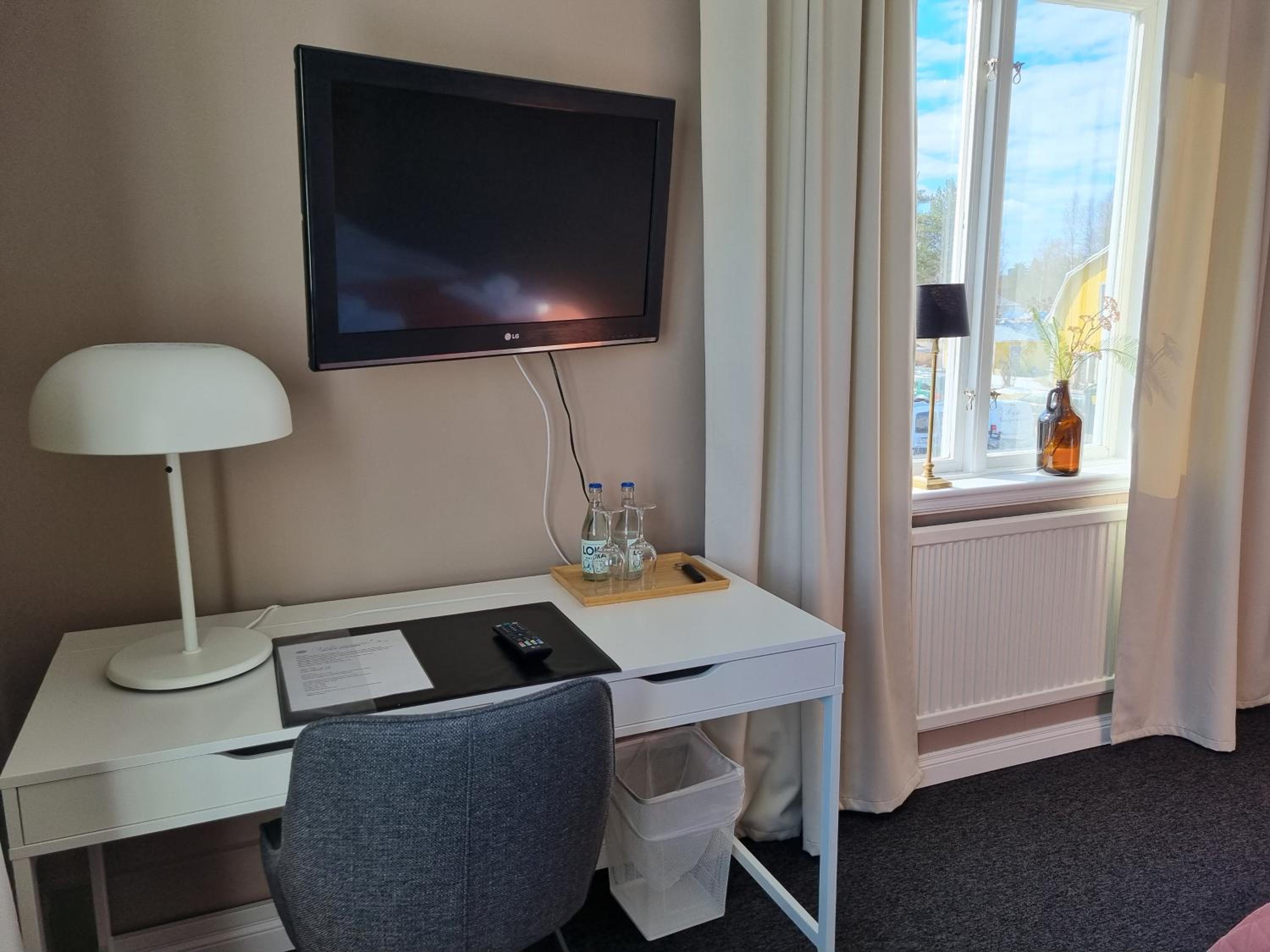 Double Room - Photo 5