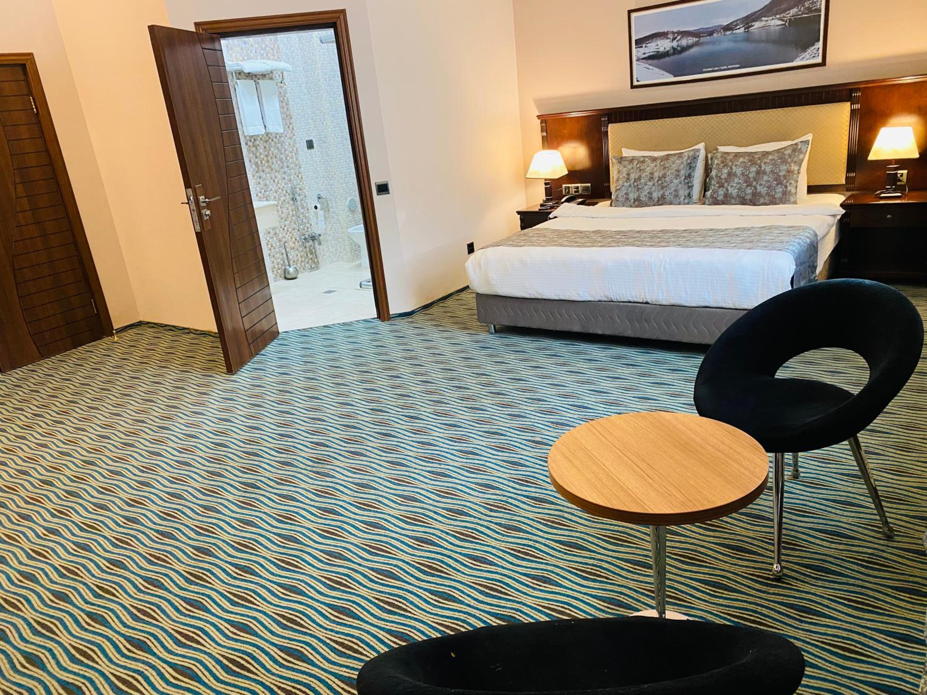 Deluxe Double Room photo 2