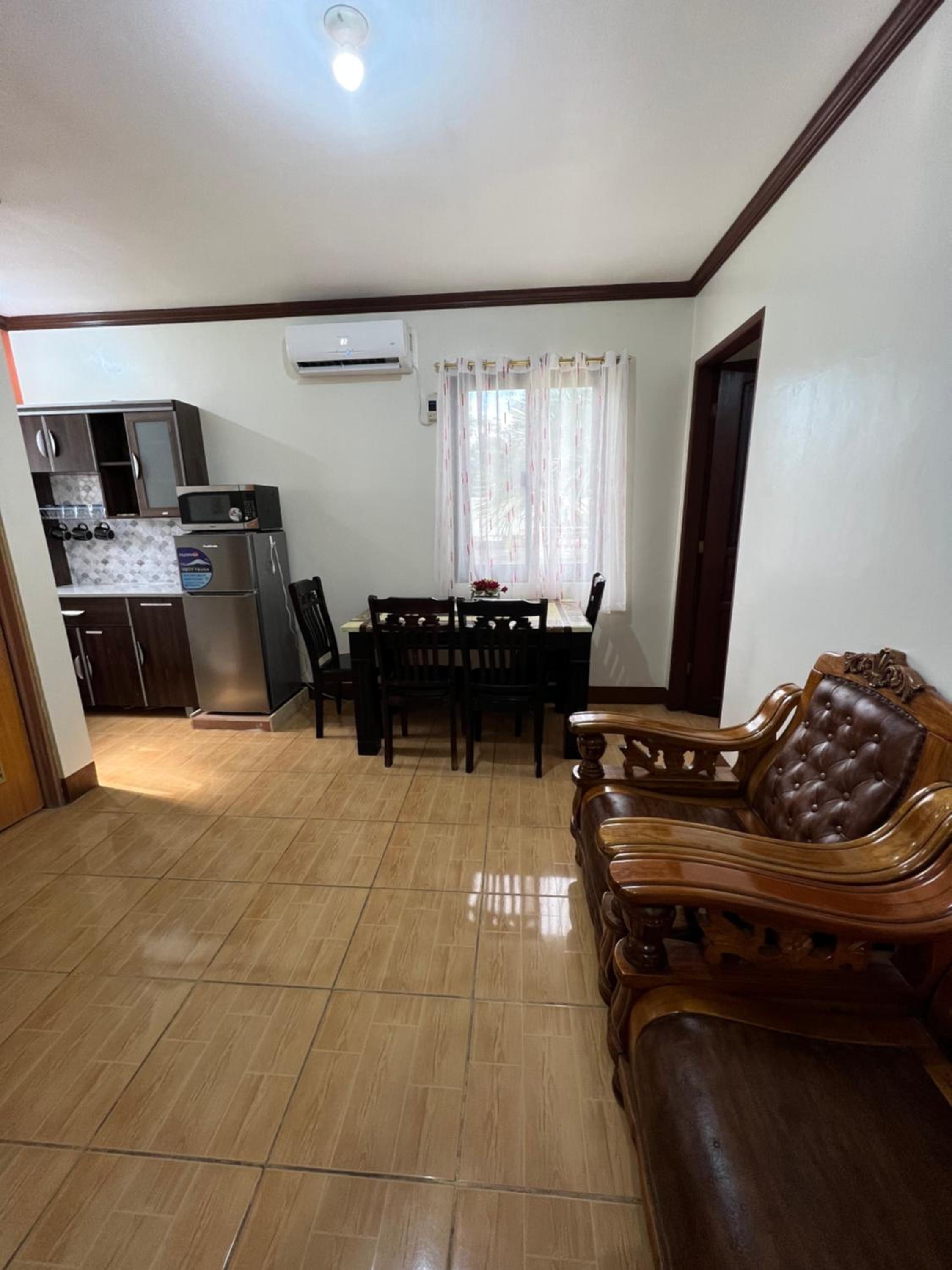 Apartment - Split Level - Photo 7