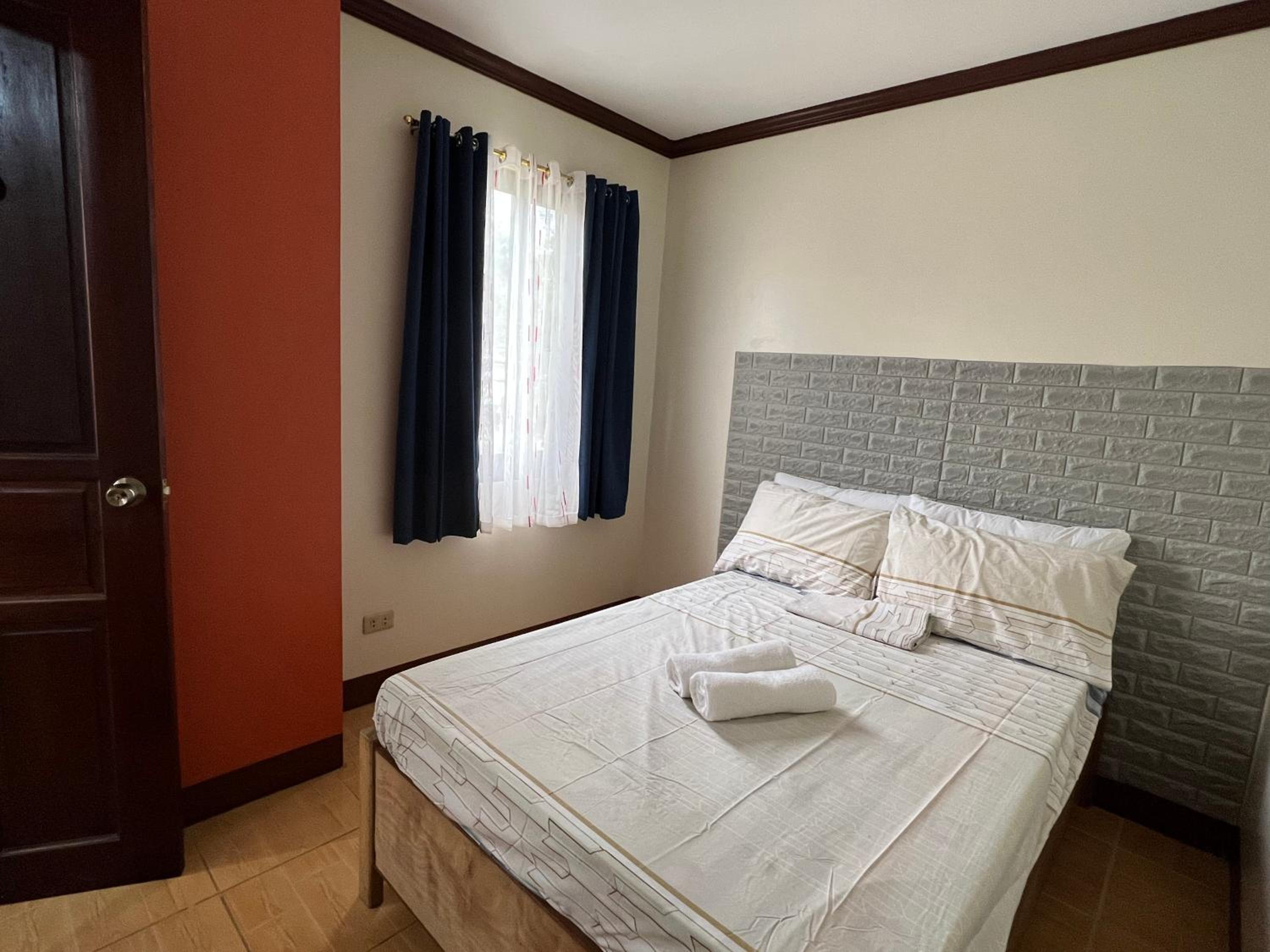 Apartment - Split Level - Photo 34