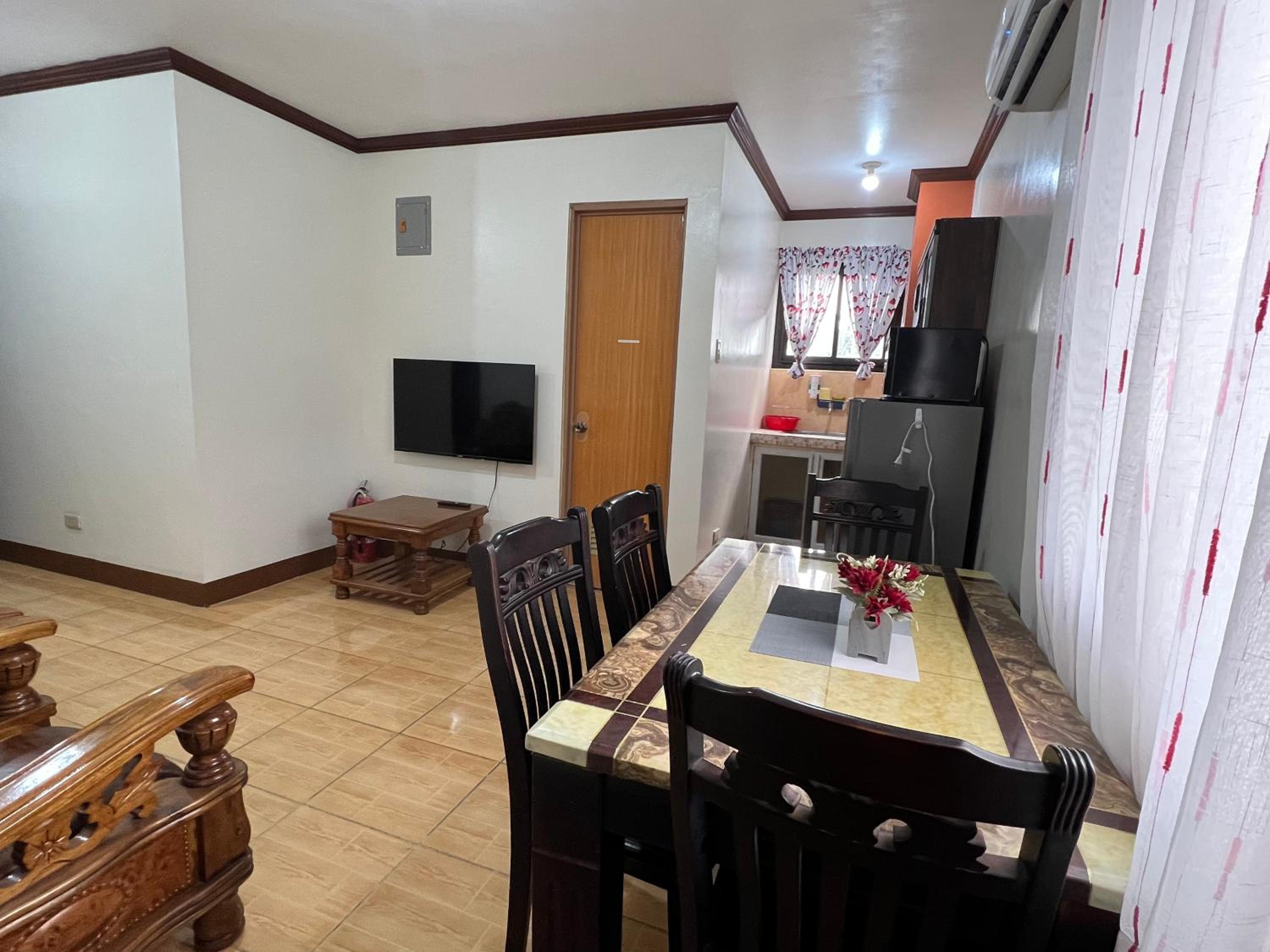 Apartment - Split Level - Photo 30