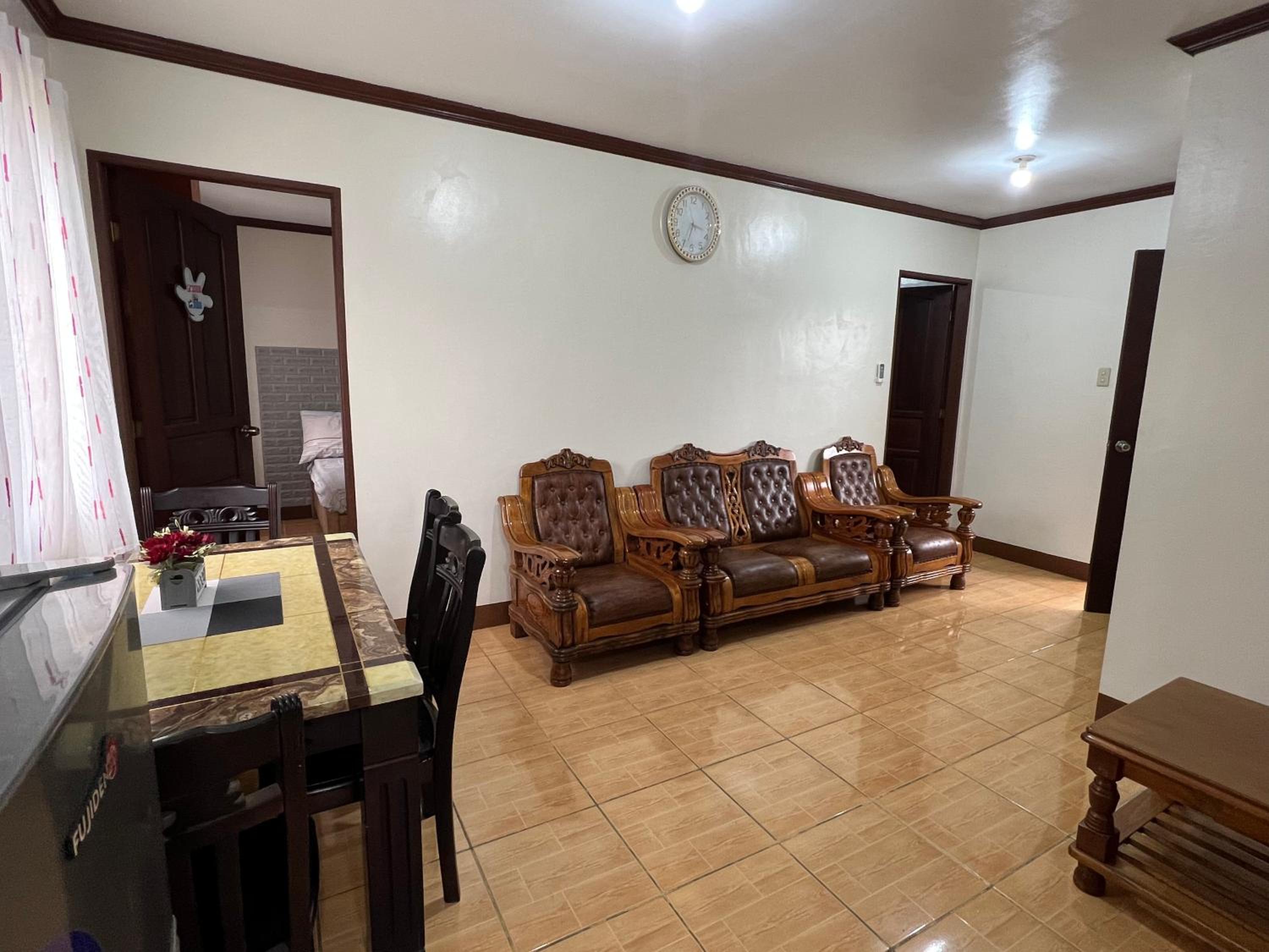 Apartment - Split Level - Photo 28