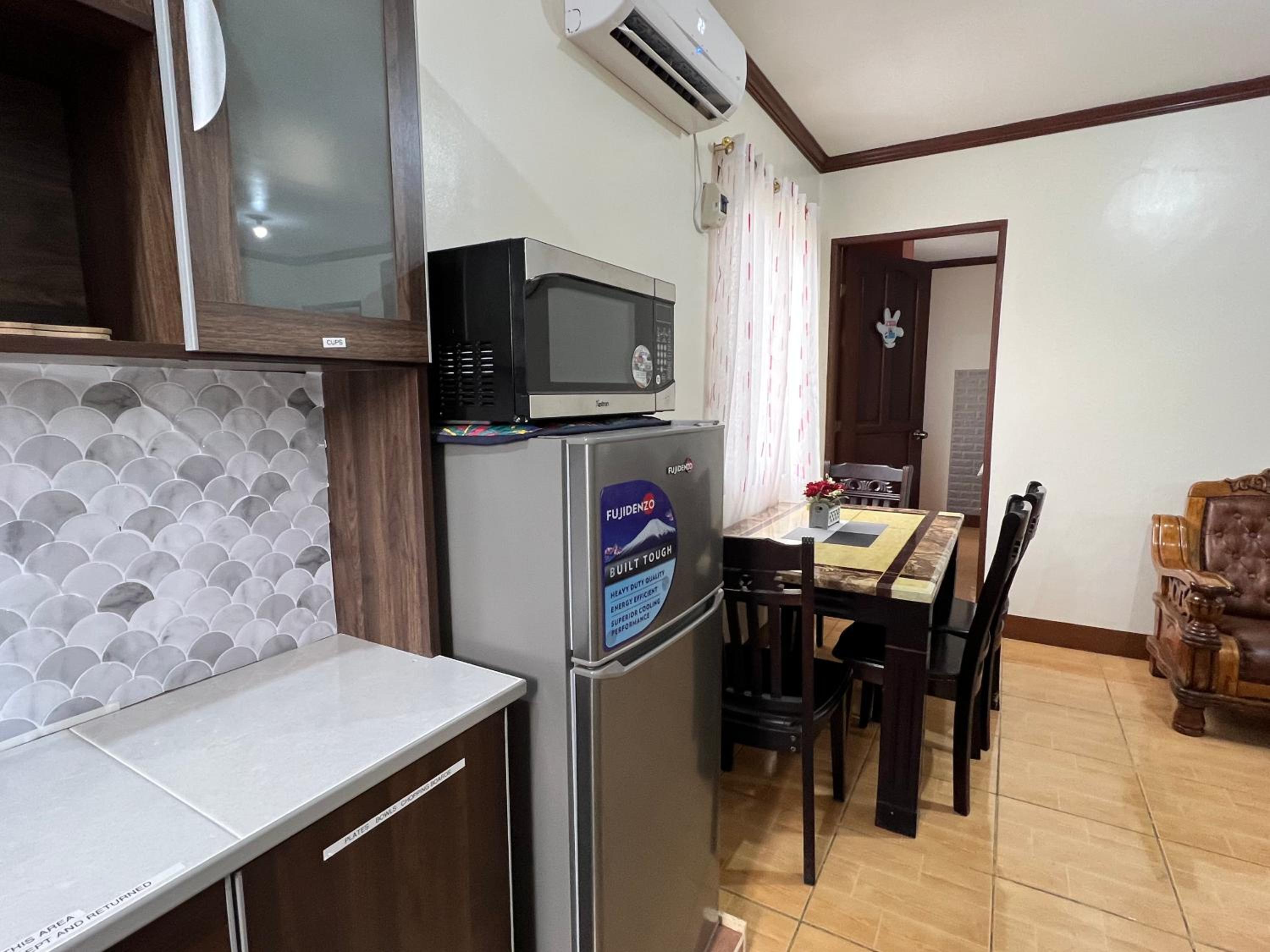Apartment - Split Level - Photo 14
