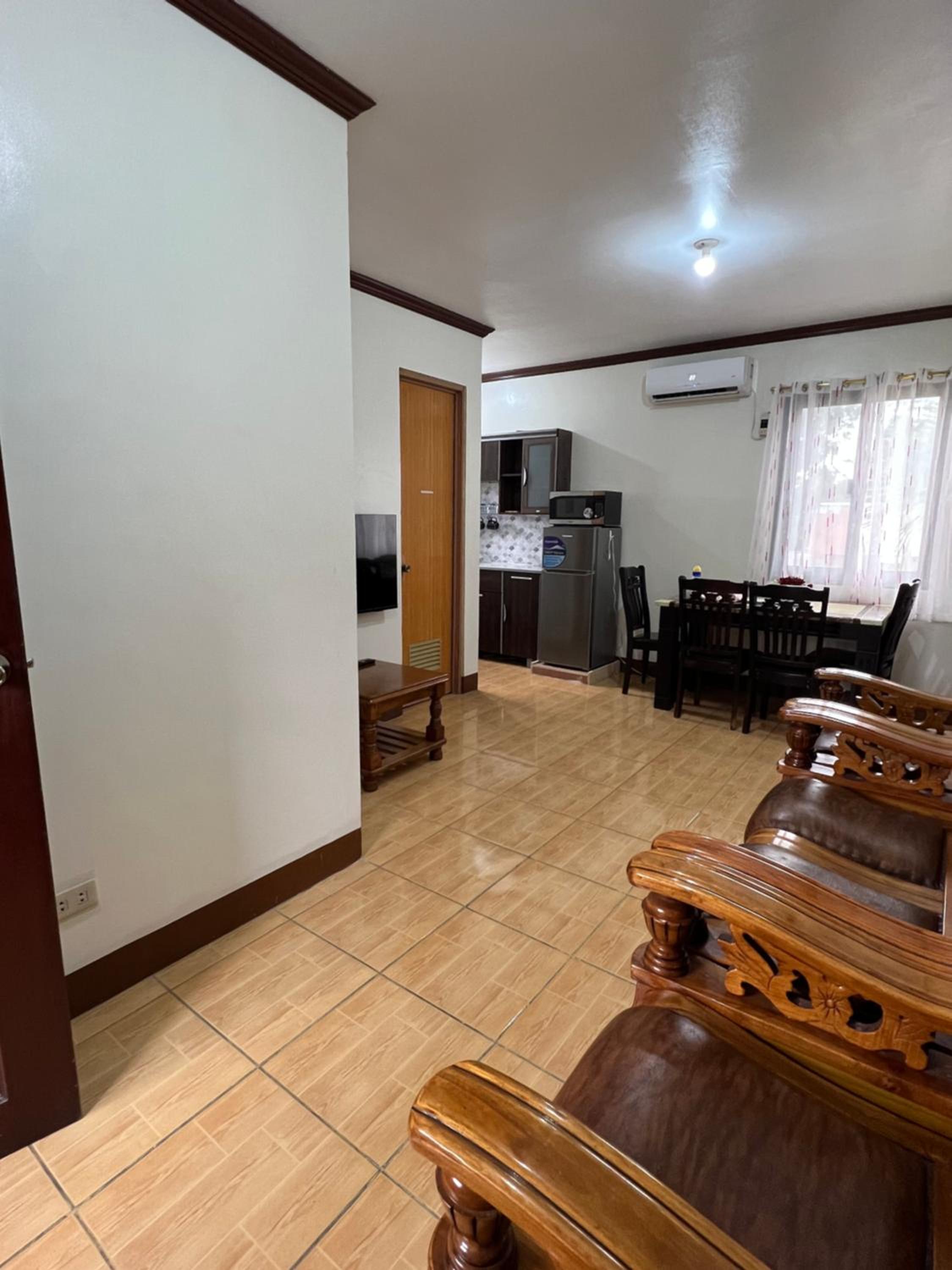 Apartment - Split Level - Photo 20
