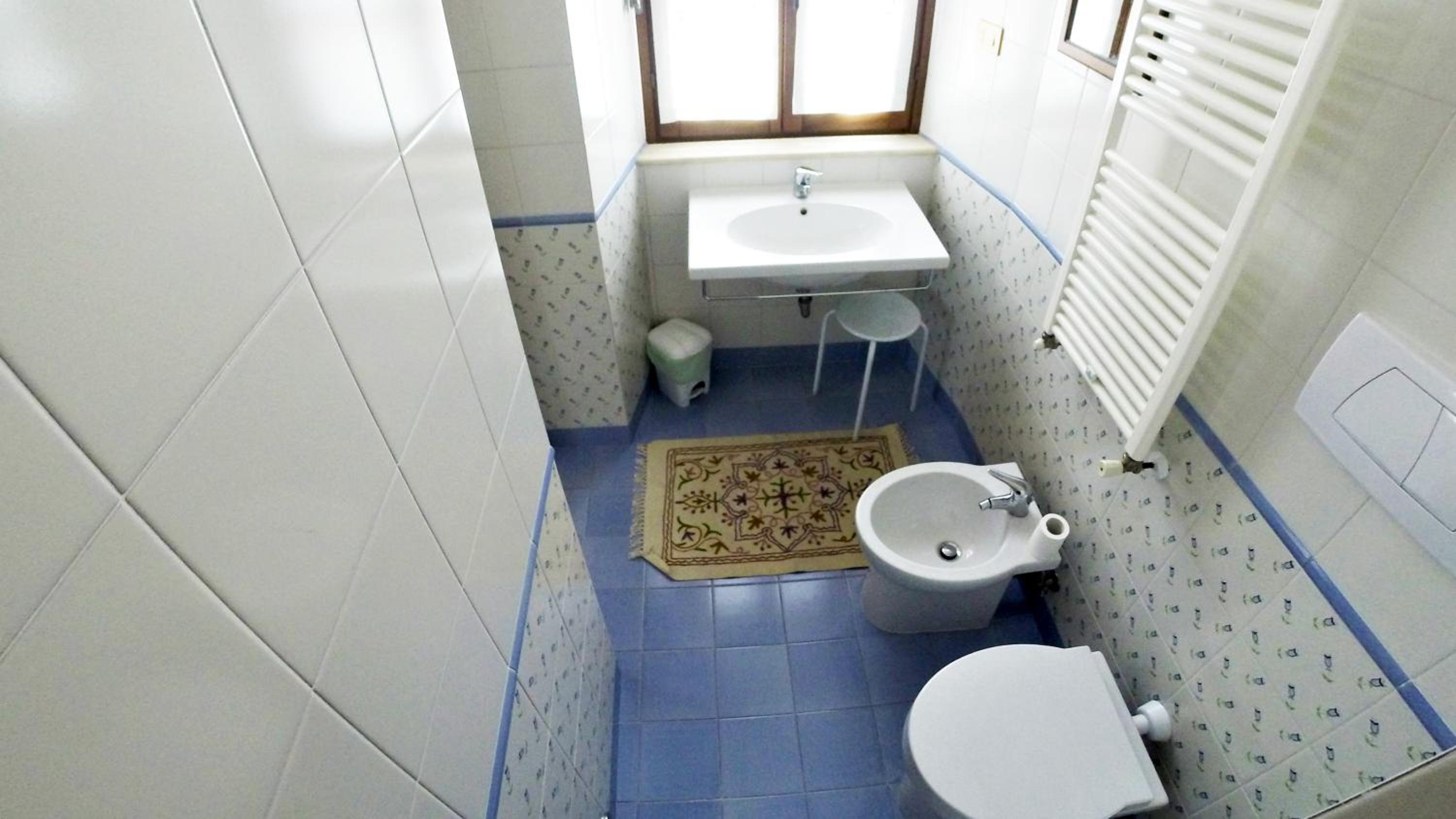 Quadruple Room with Private Bathroom photo 3