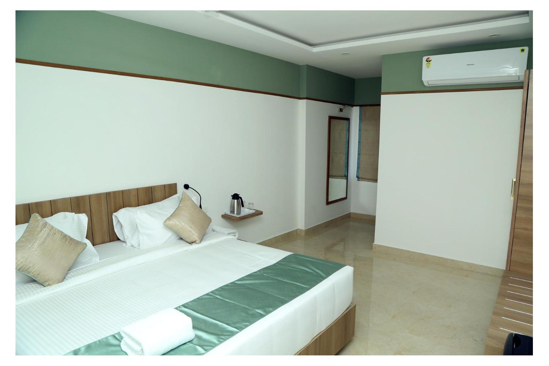 Deluxe Double Room - Photo 1