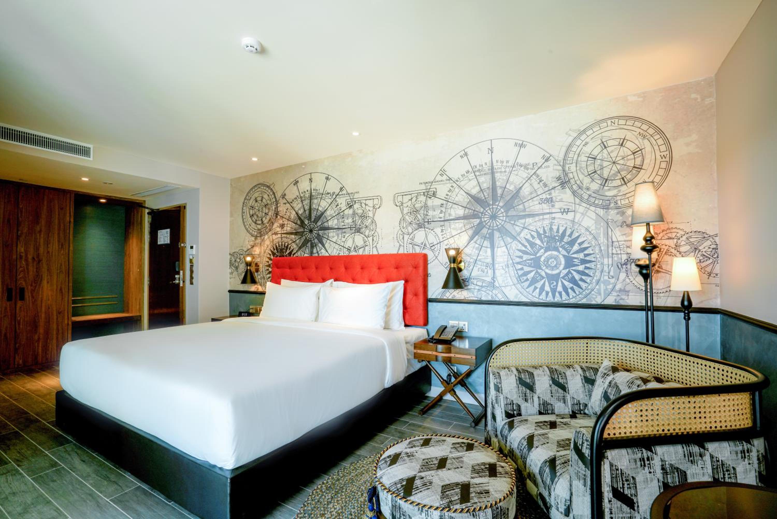 Superior Double Room - Pool Side - Photo 8