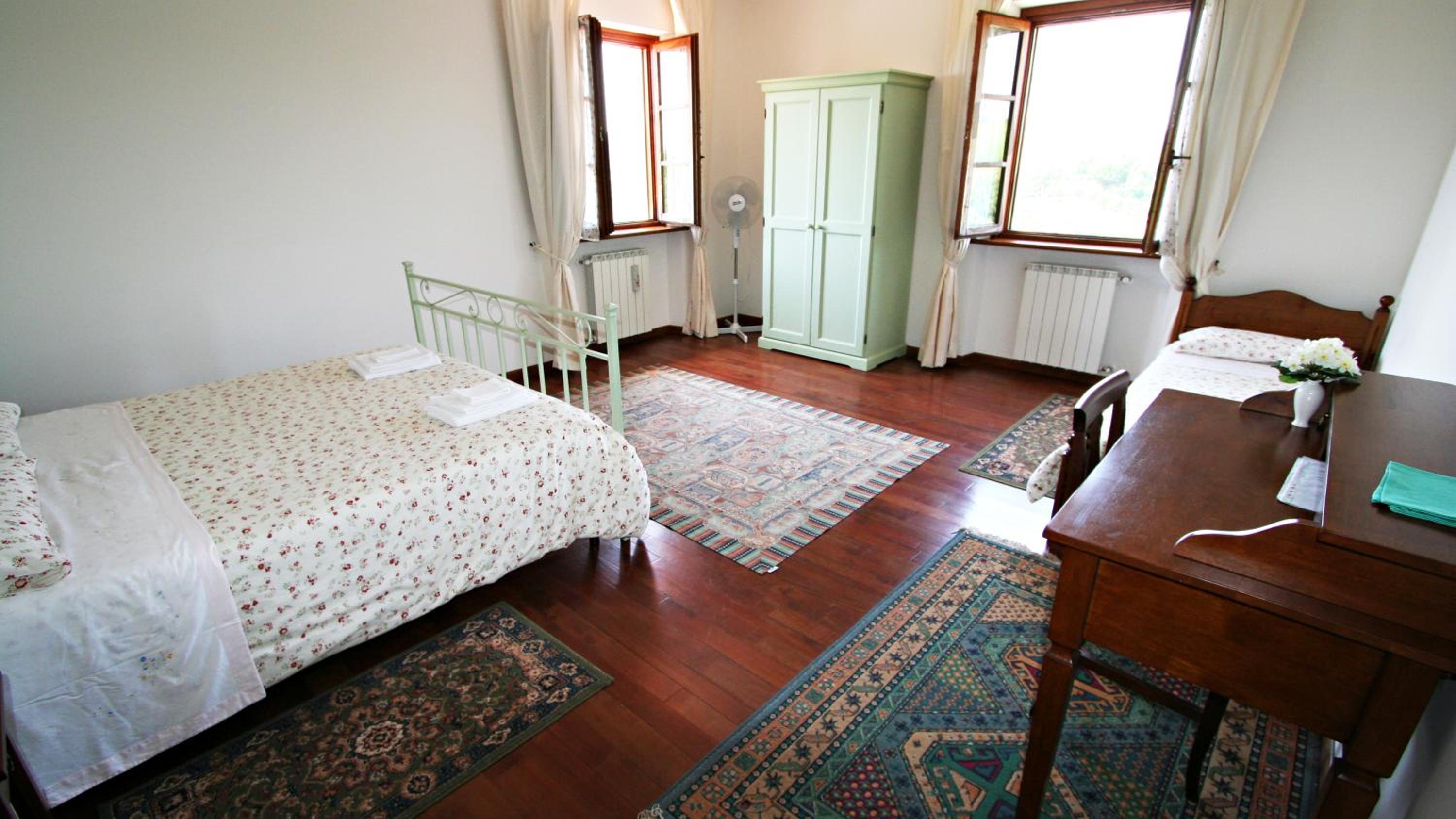 Quadruple Room with Private Bathroom photo 1