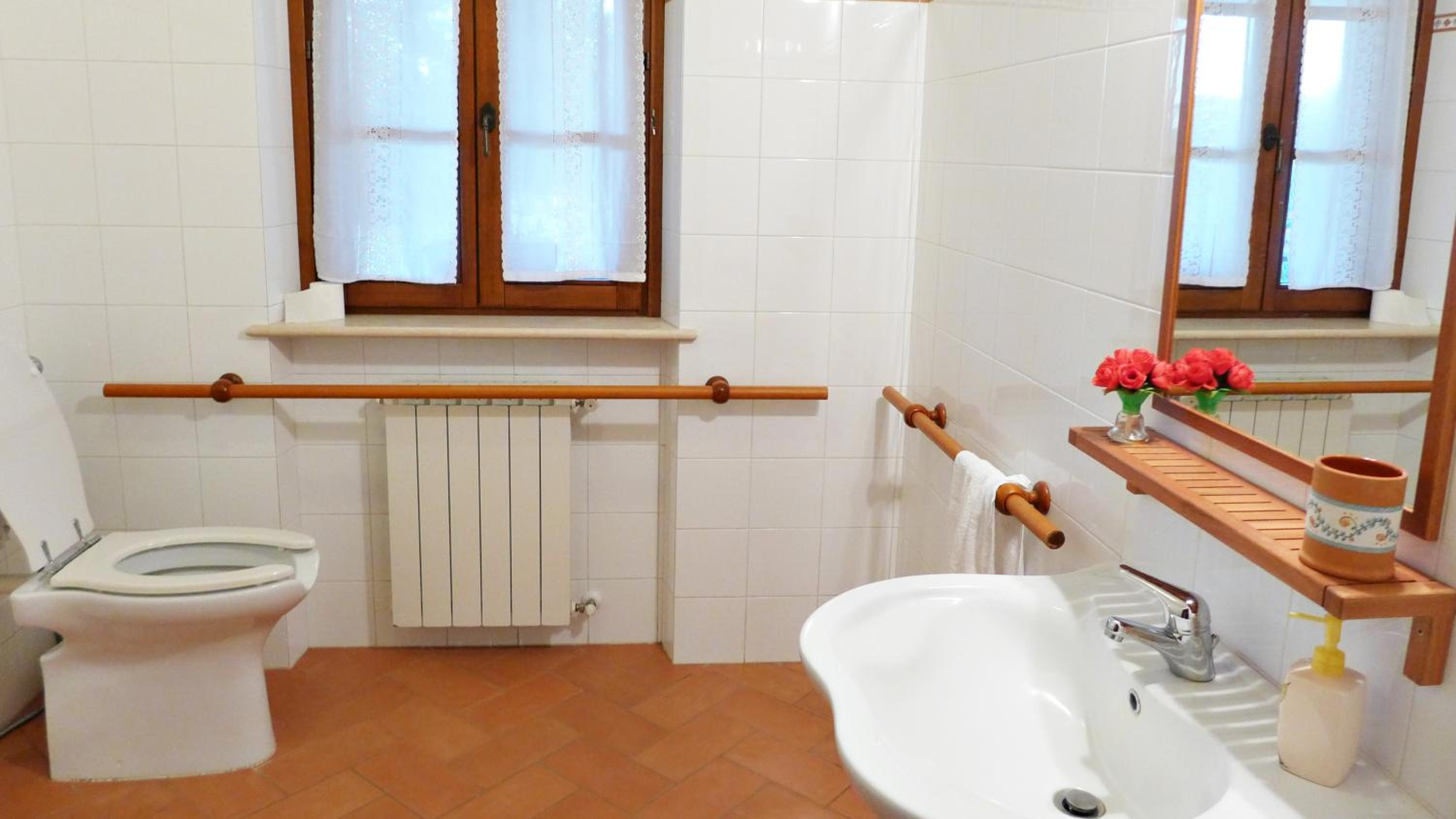 Triple Room - Disability Access photo 3