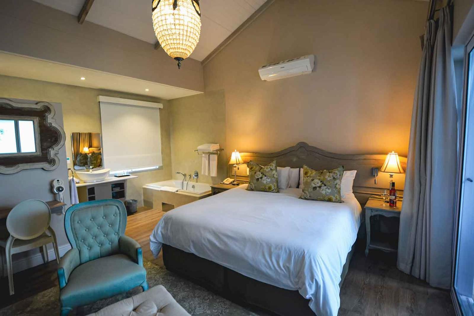 Deluxe Double or Twin Room with Pool View photo 1
