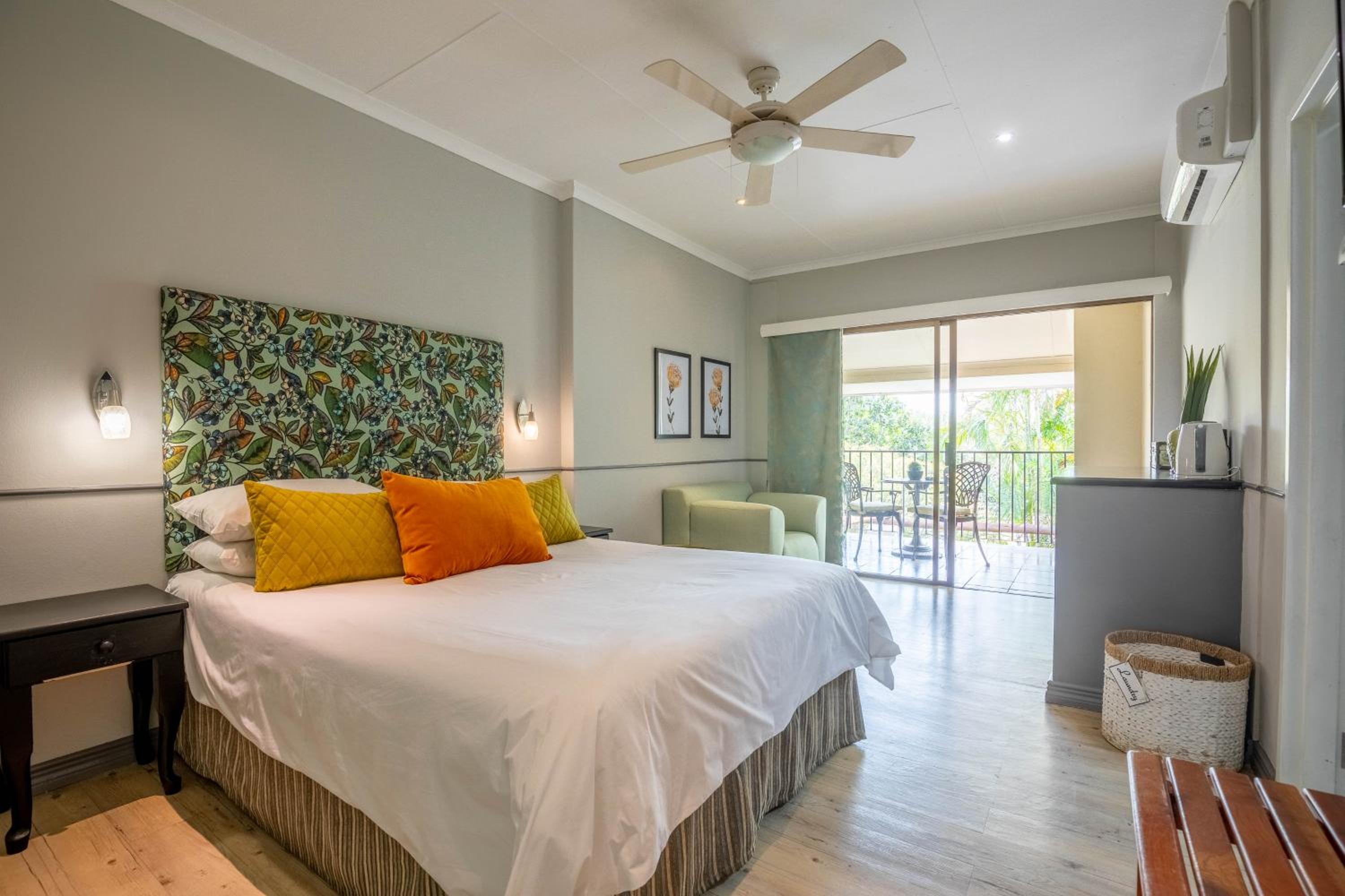 Standard Room - Photo 11