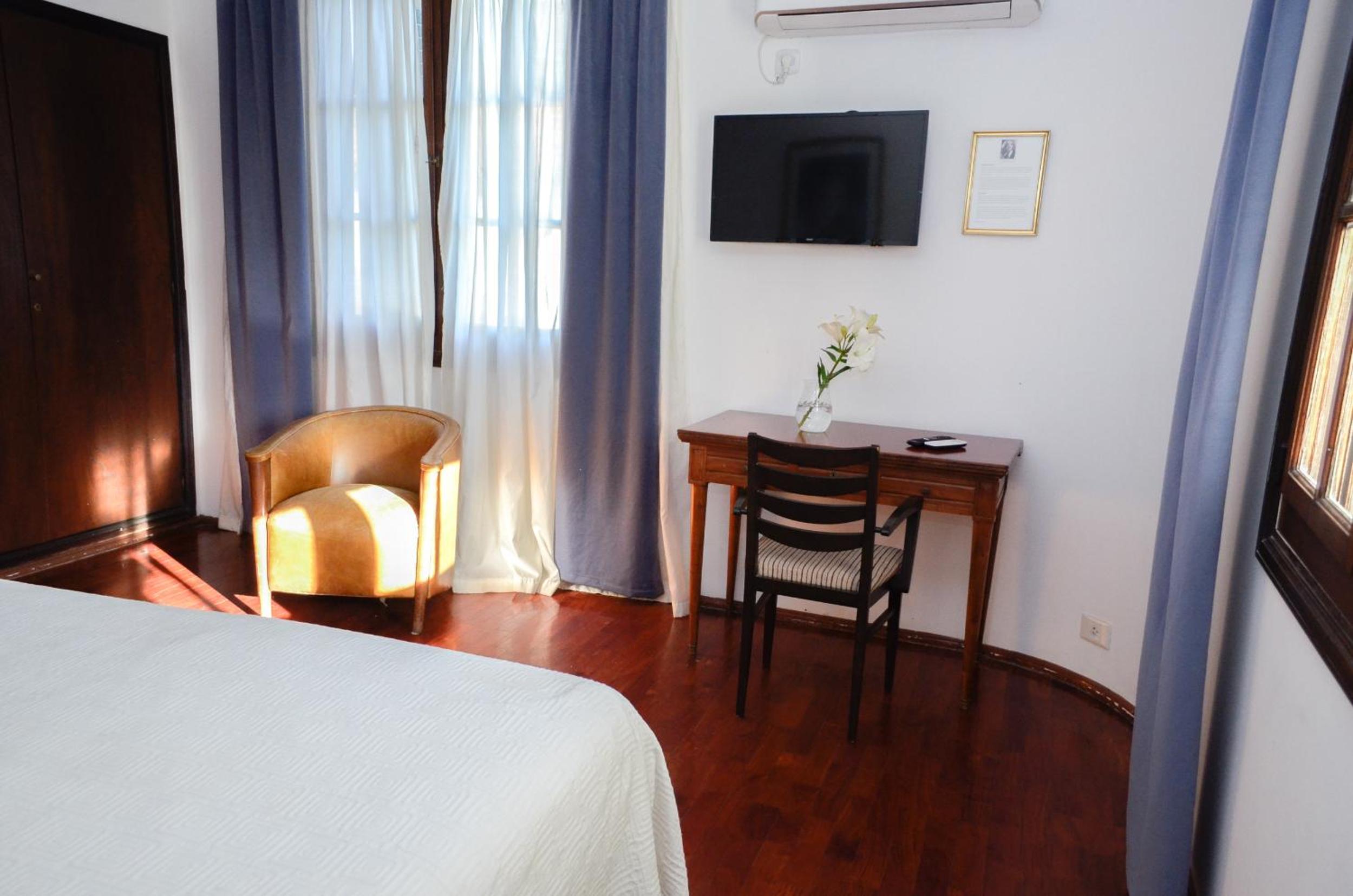 Large Double Room photo 2