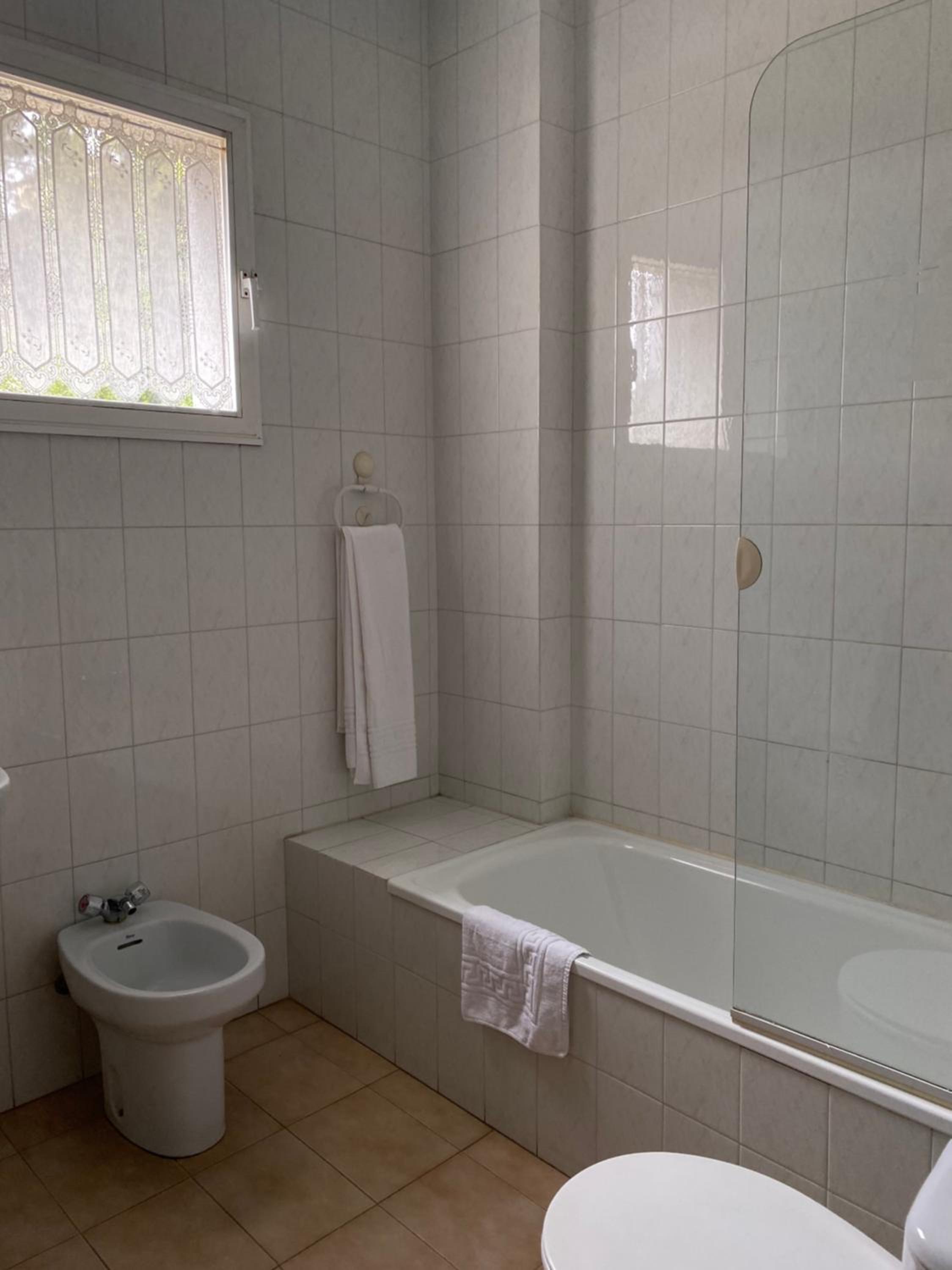 Family Double Room - Photo 2