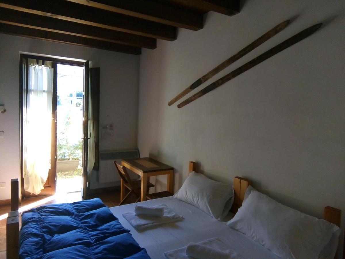 Double or Twin Room photo 3