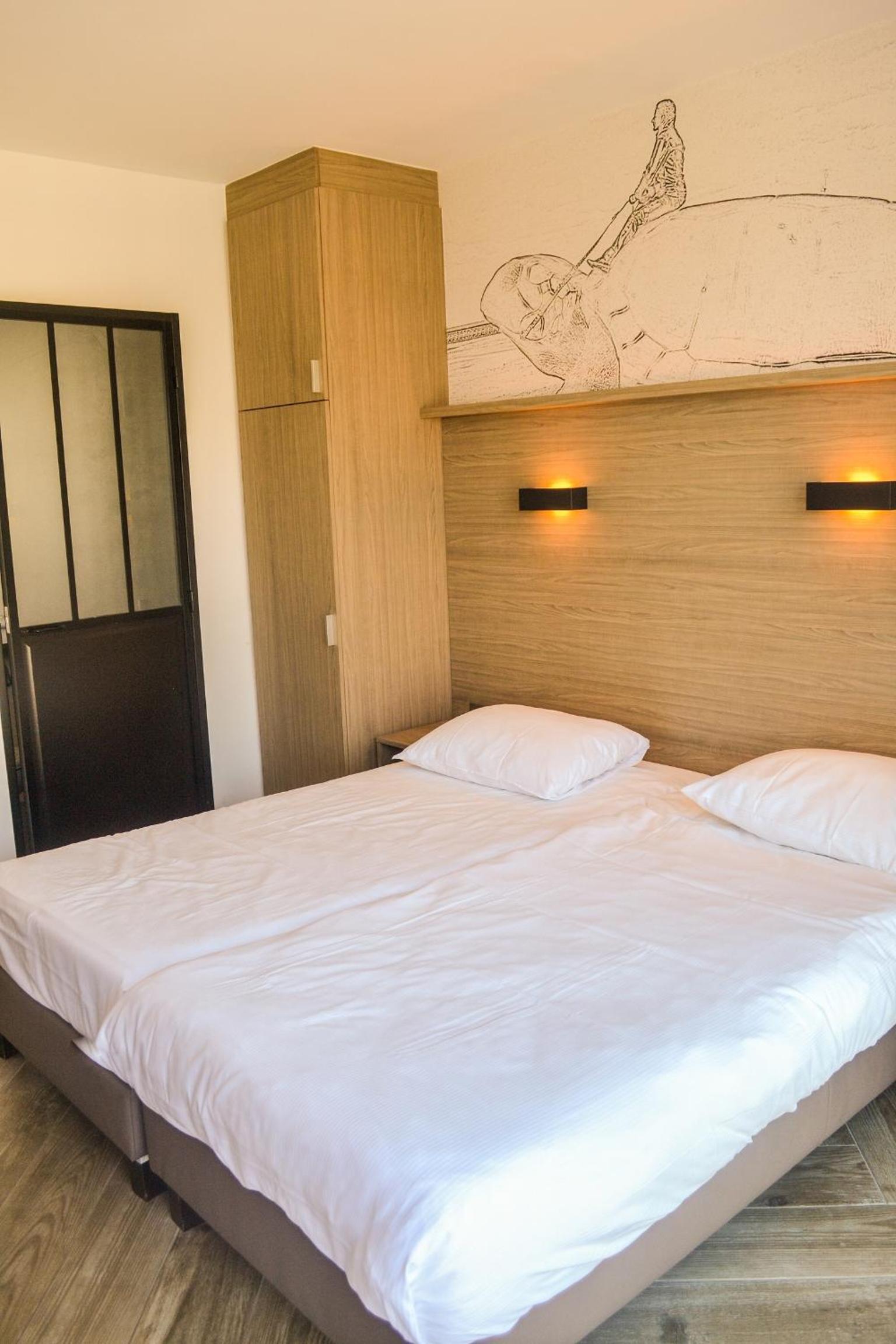 Double Room - Courtyard photo 1