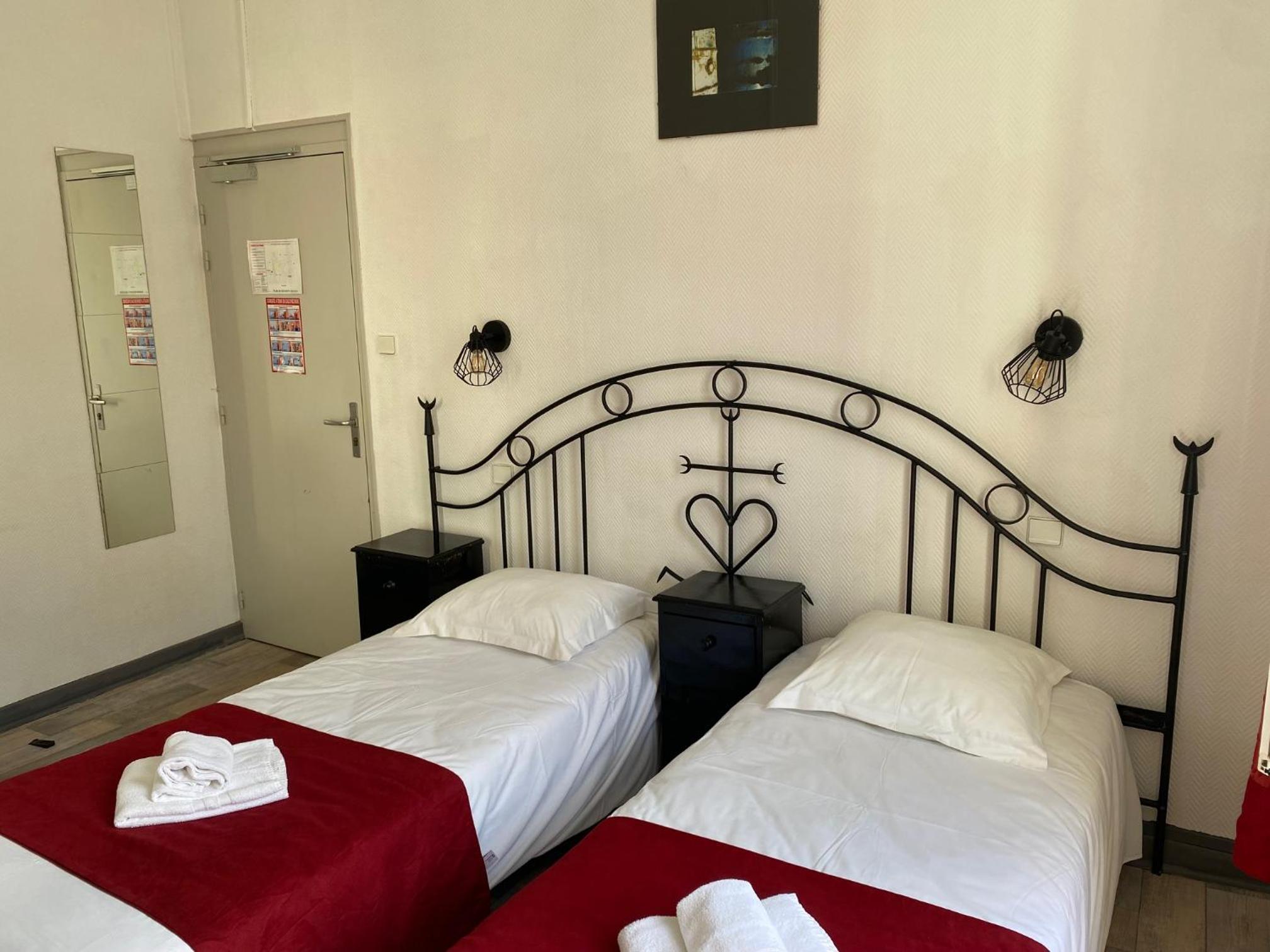 Double Room - Photo 1