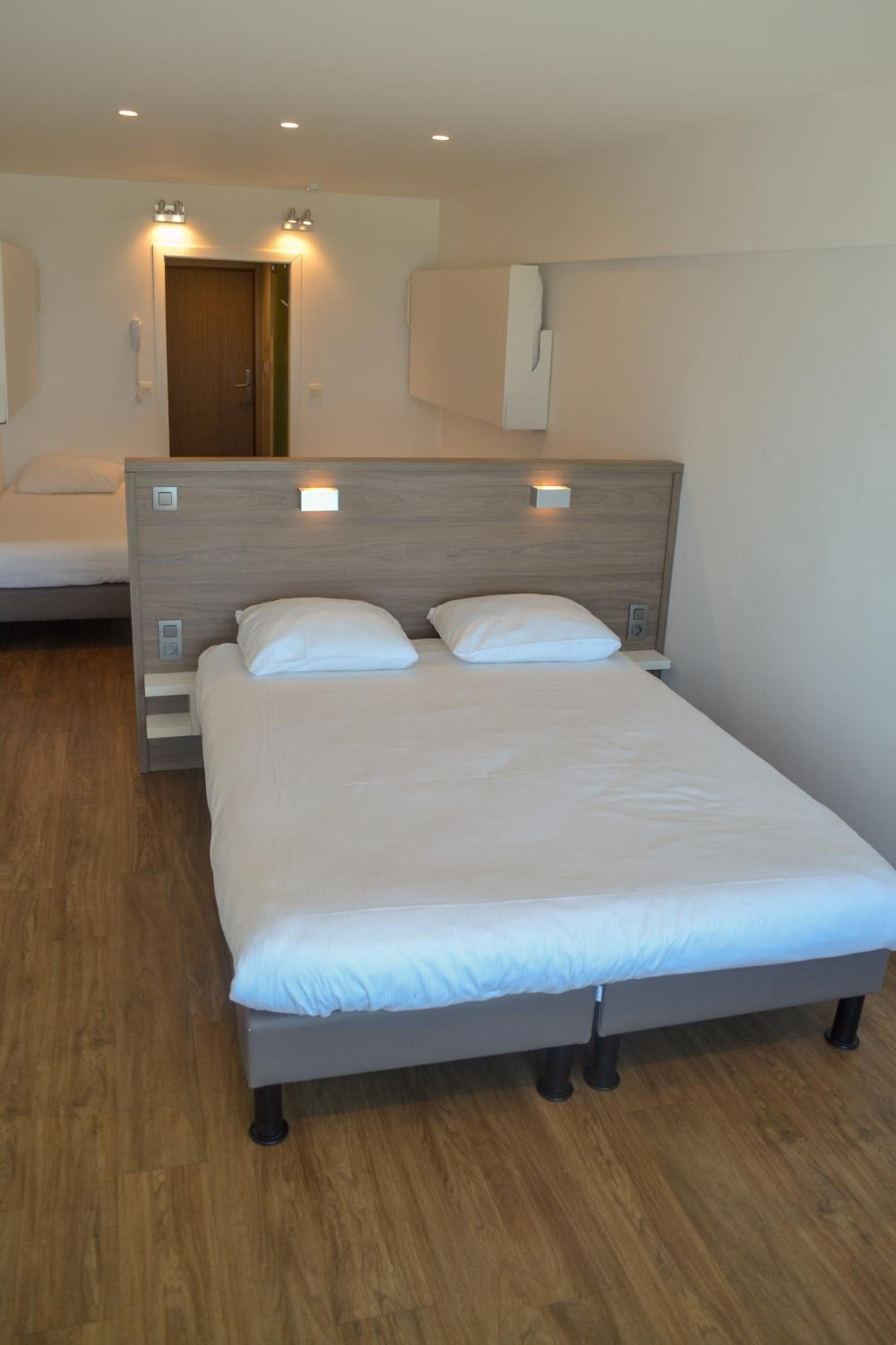 Room with Premium frontal Sea View - Photo 1