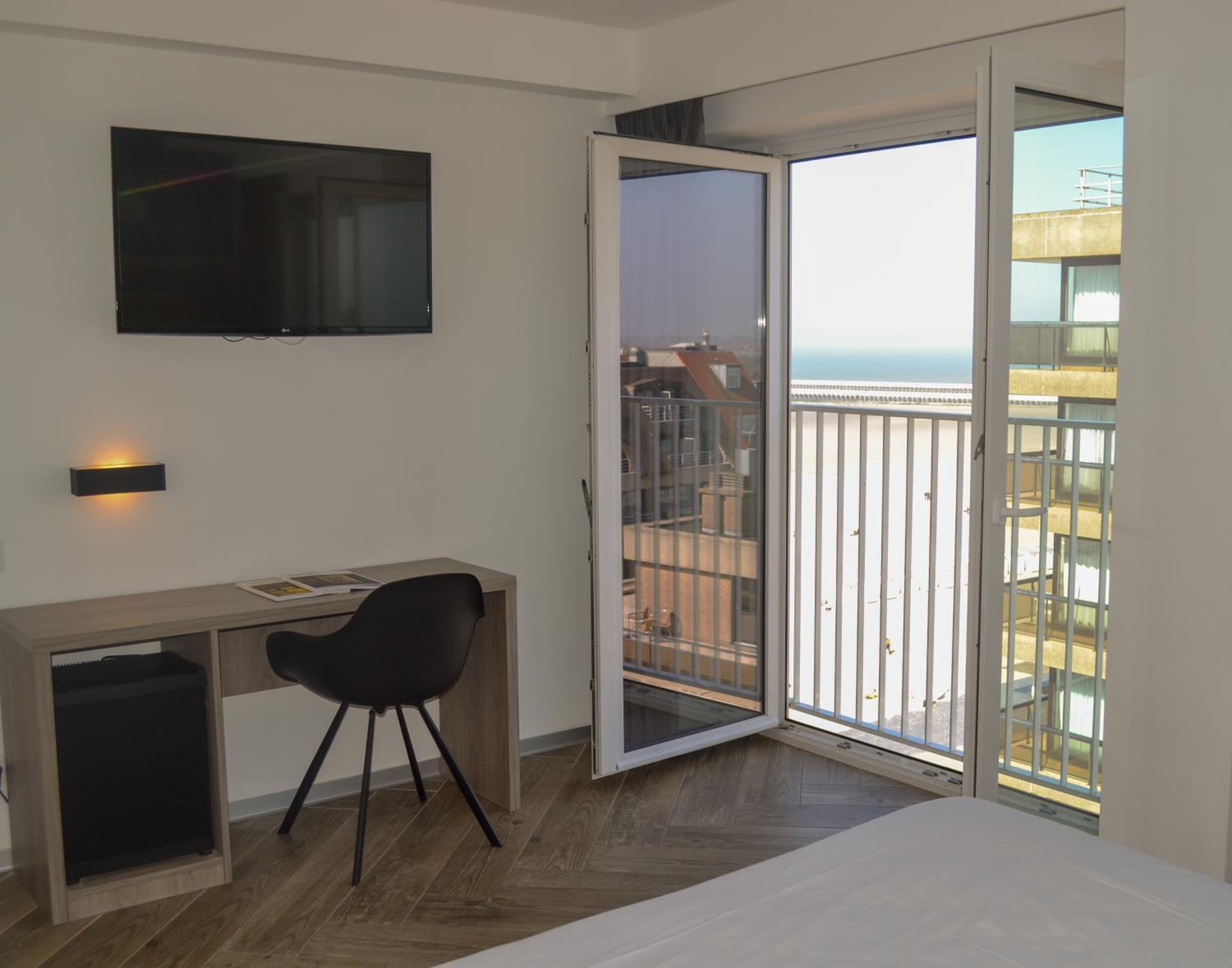 Double Room Lateral Sea View - Photo 7