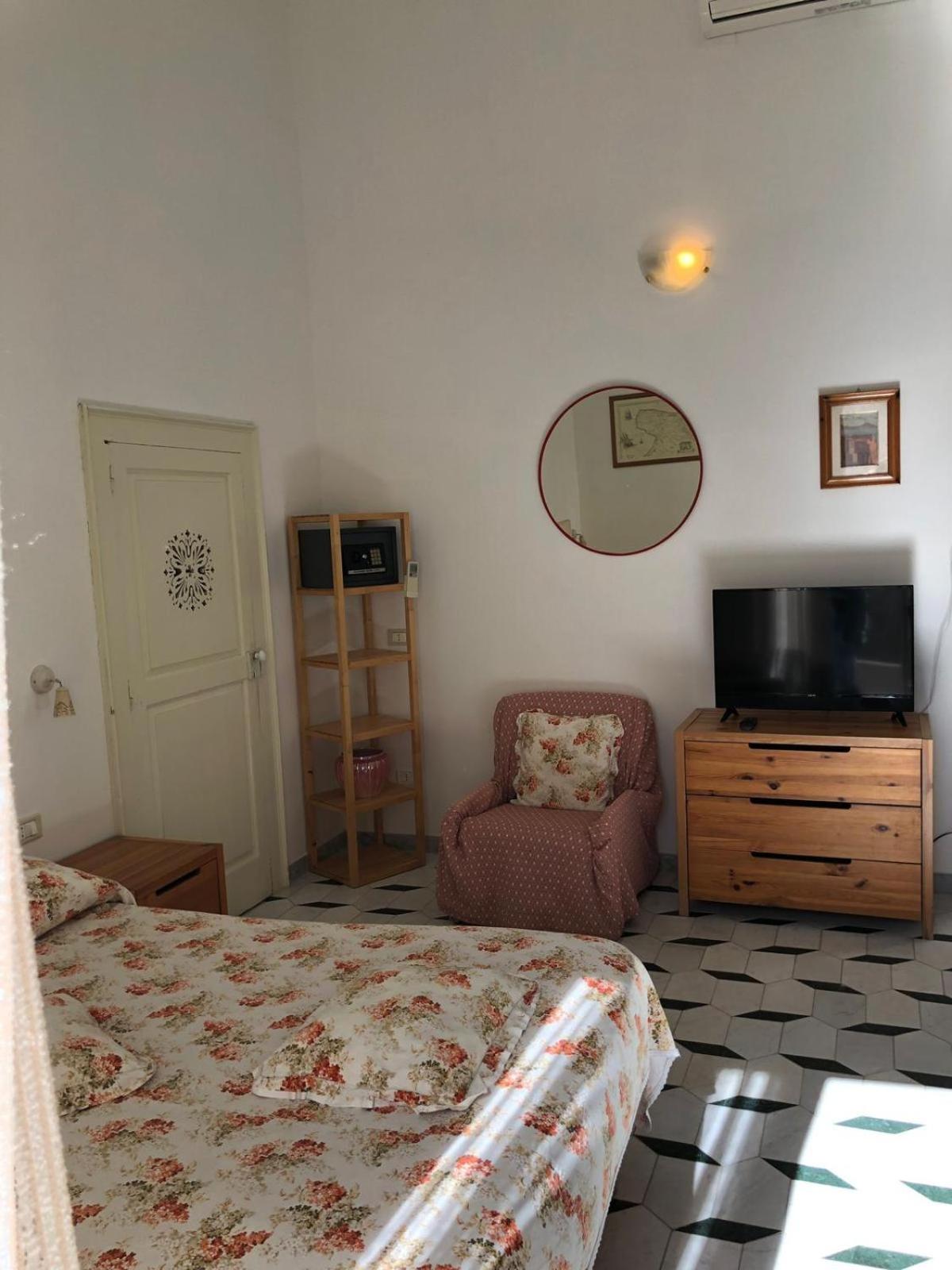 Superior Double or Twin Room with Garden View photo 2